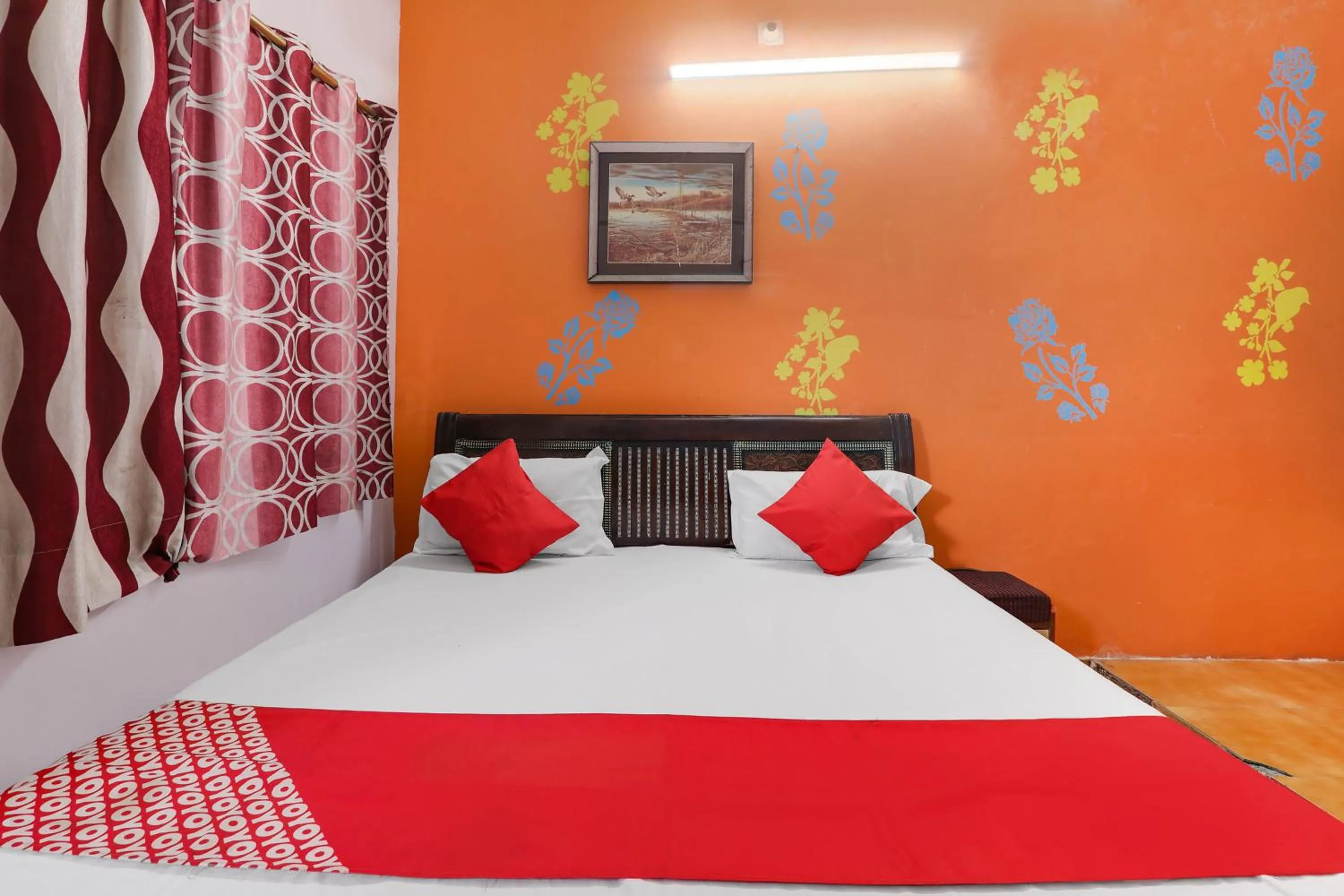 Bedroom, Bed in Hotel O by OYO Alpine Home