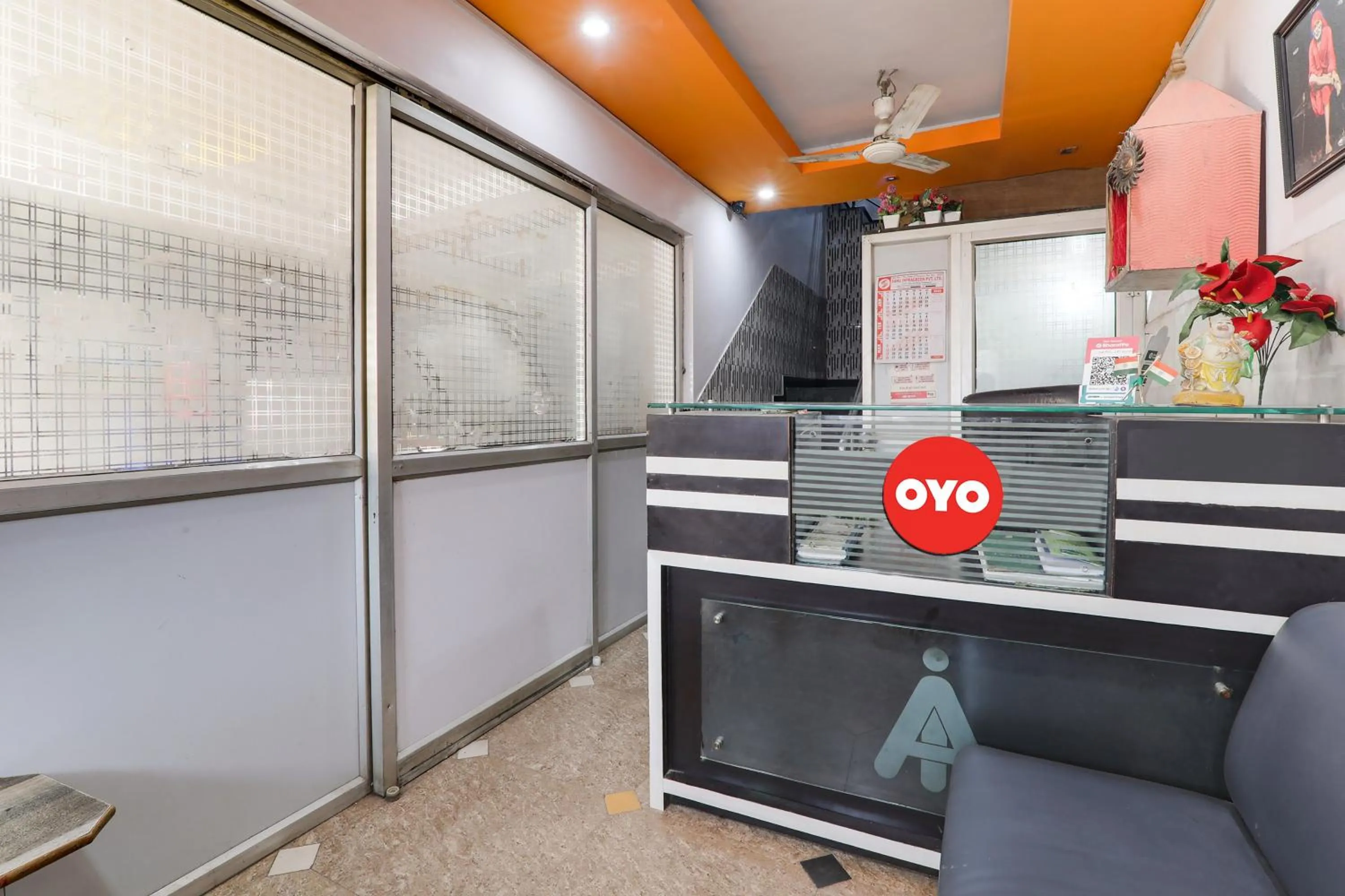 Lobby or reception in Hotel O by OYO Alpine Home