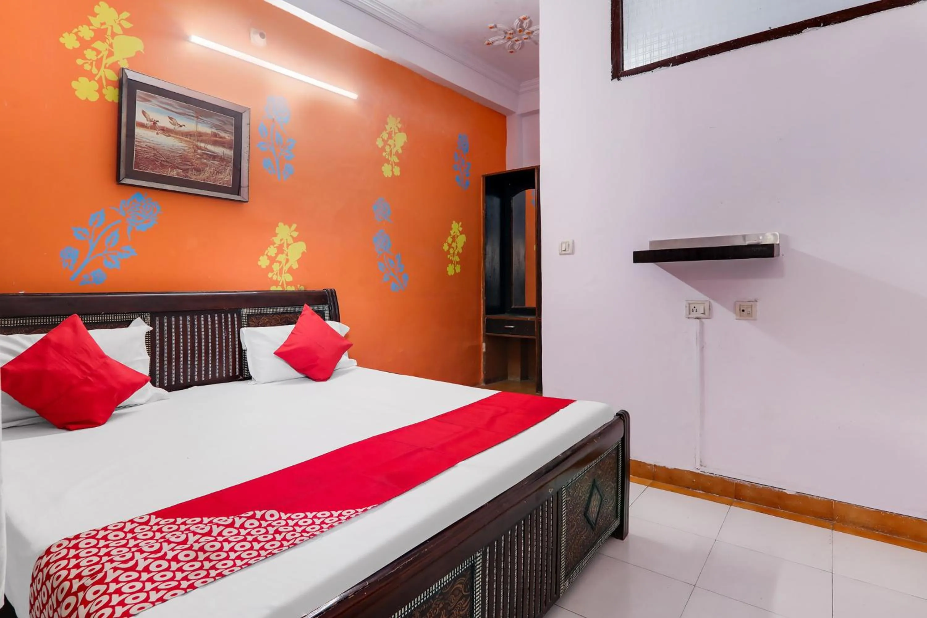 Bedroom, Bed in Hotel O by OYO Alpine Home