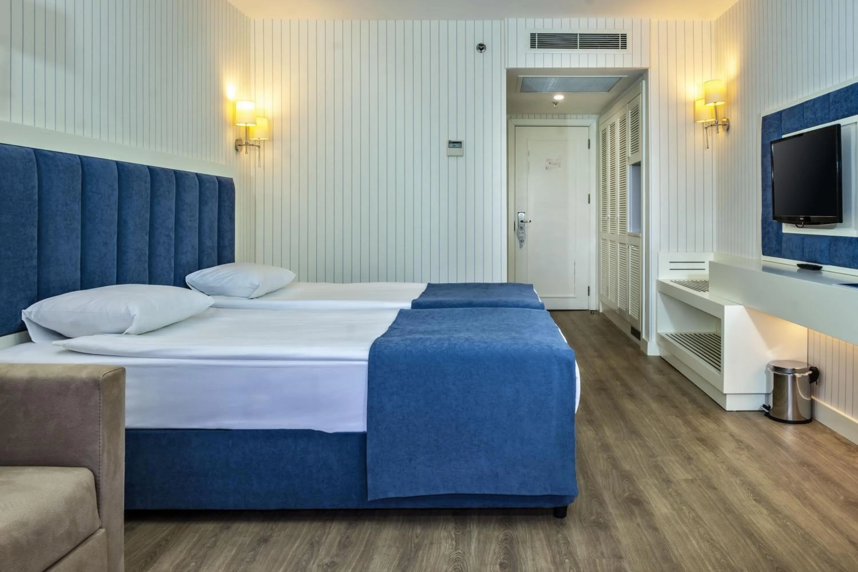 Bed in Mirada Del Mar Hotel - Ultra All Inclusive