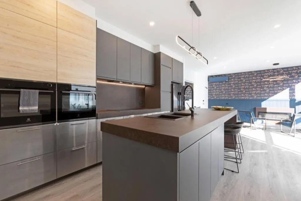StayCentral - Stylish light-filled Prahran Penthouse