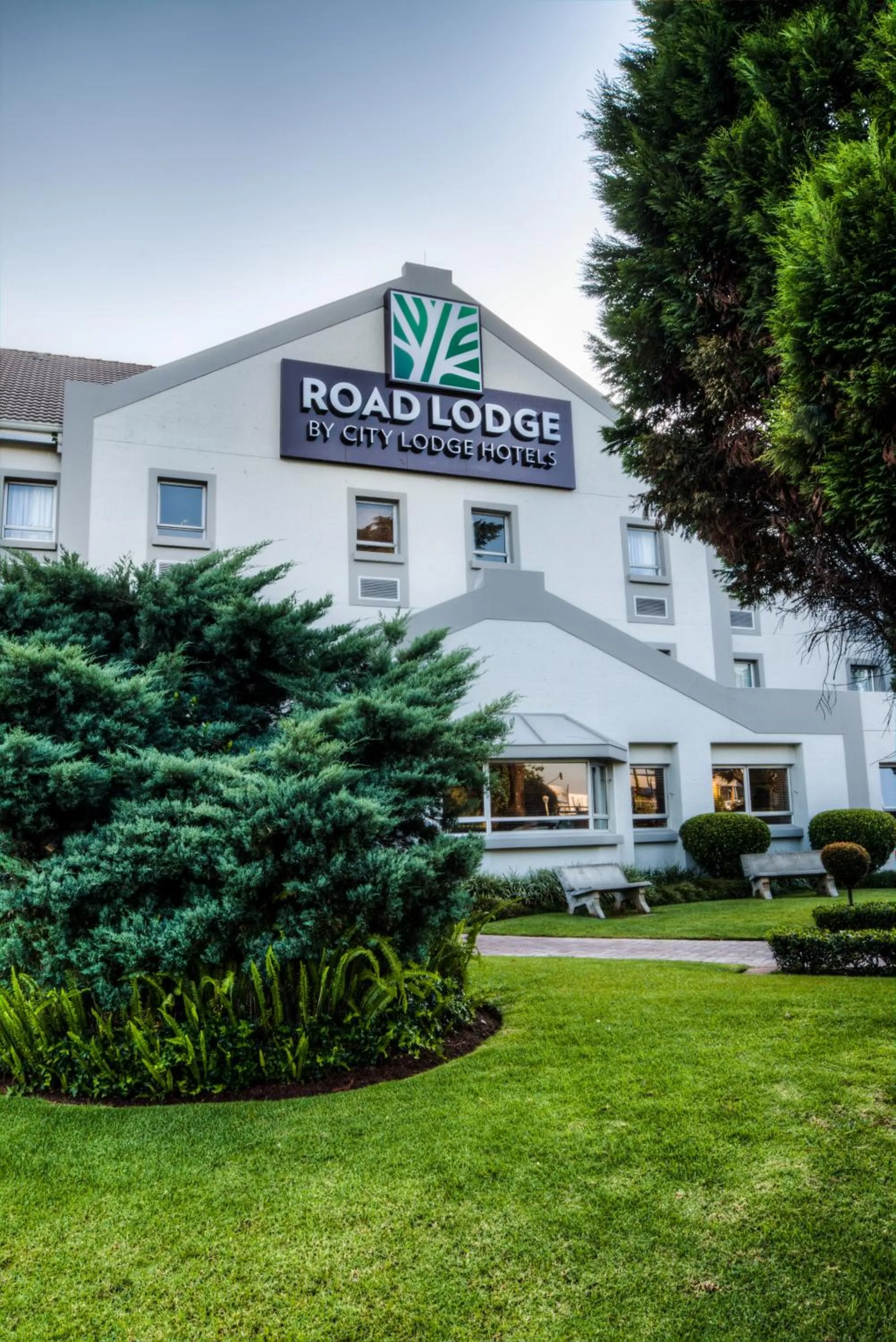 Property building in Road Lodge Germiston