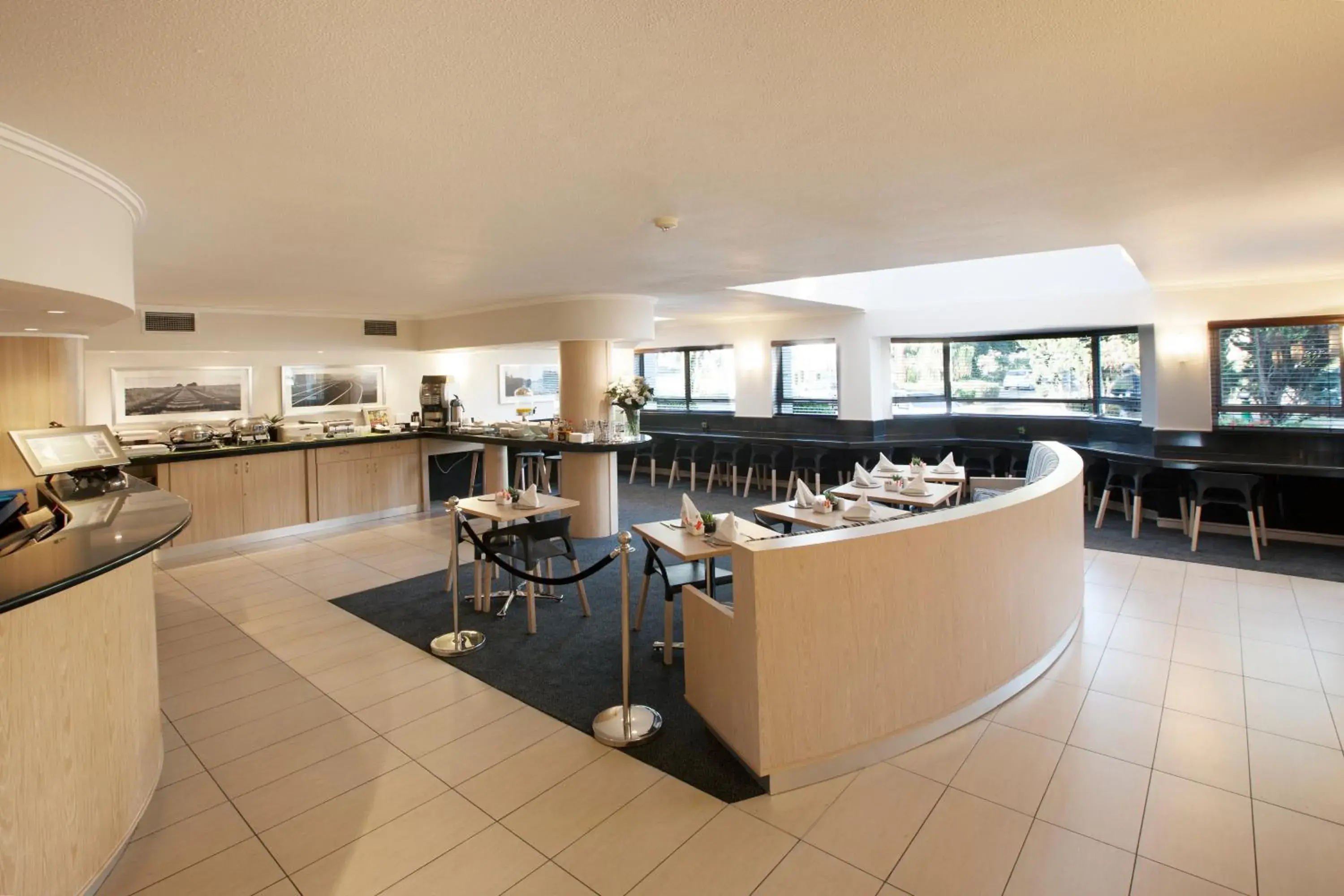 Restaurant/places to eat in Road Lodge Germiston Restaurant/places to eat in Road Lodge Germiston