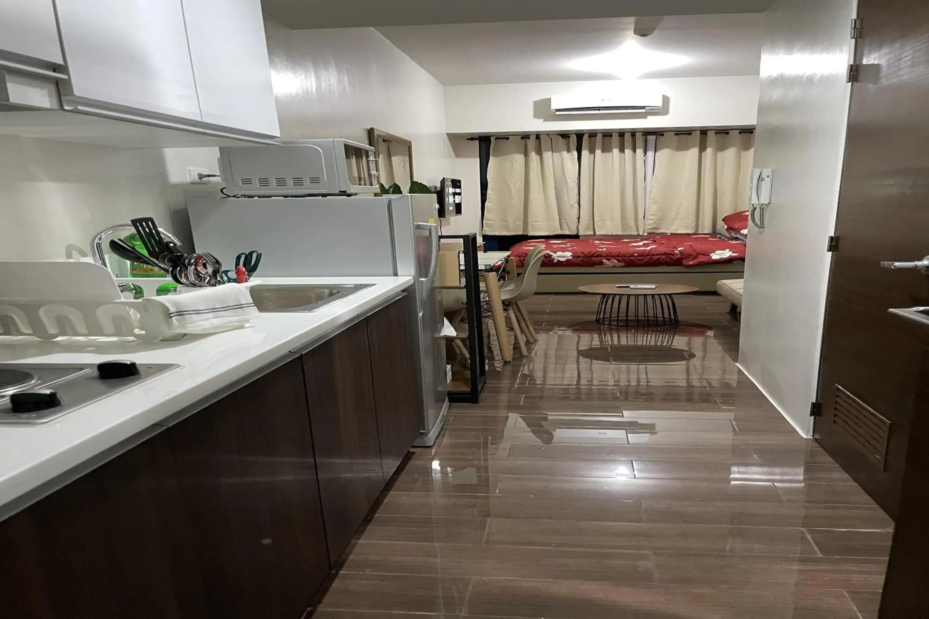 Photo of the whole room in Luxury Air Residences By Makati Photo of the whole room in Luxury Air Residences By Makati