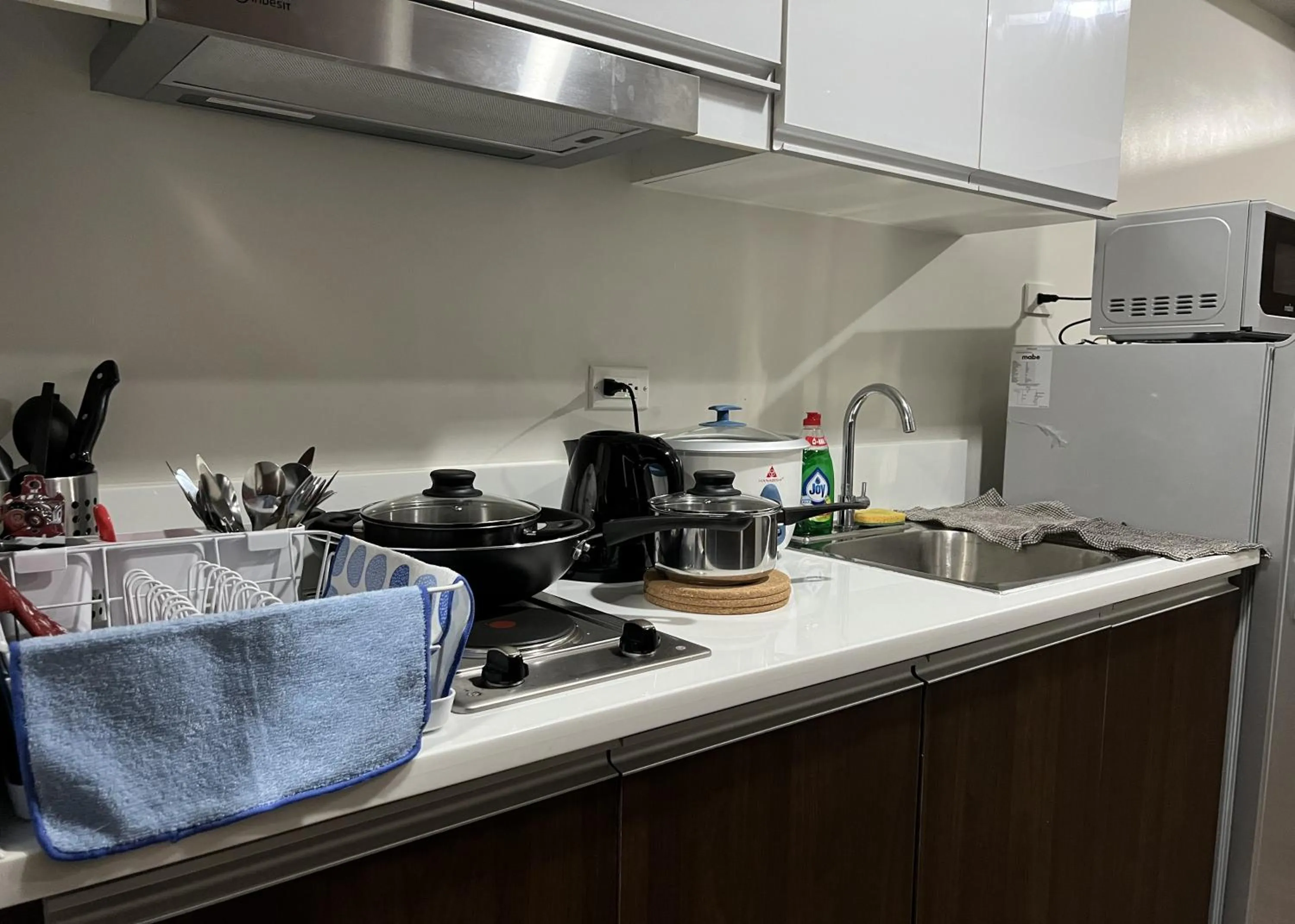 Kitchen or kitchenette in Luxury Air Residences By Makati
