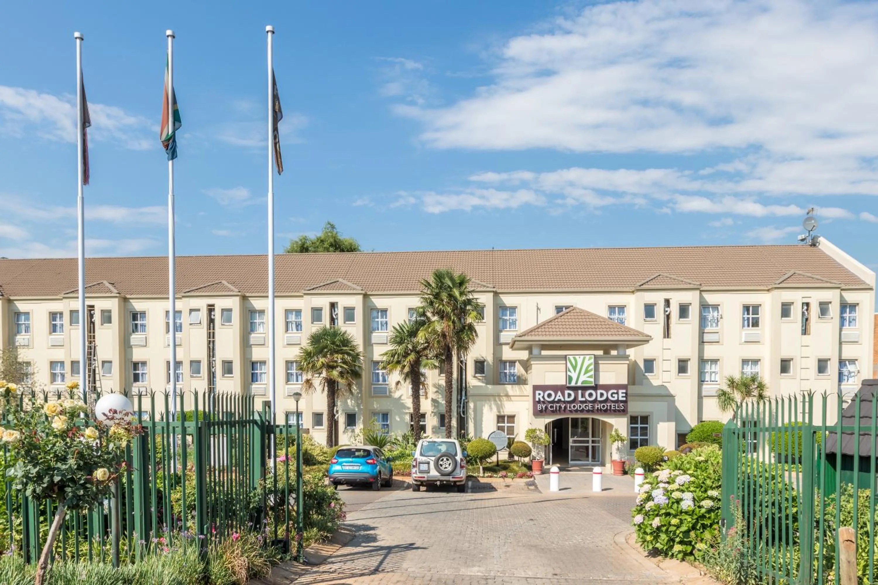 Property building in Road Lodge Isando