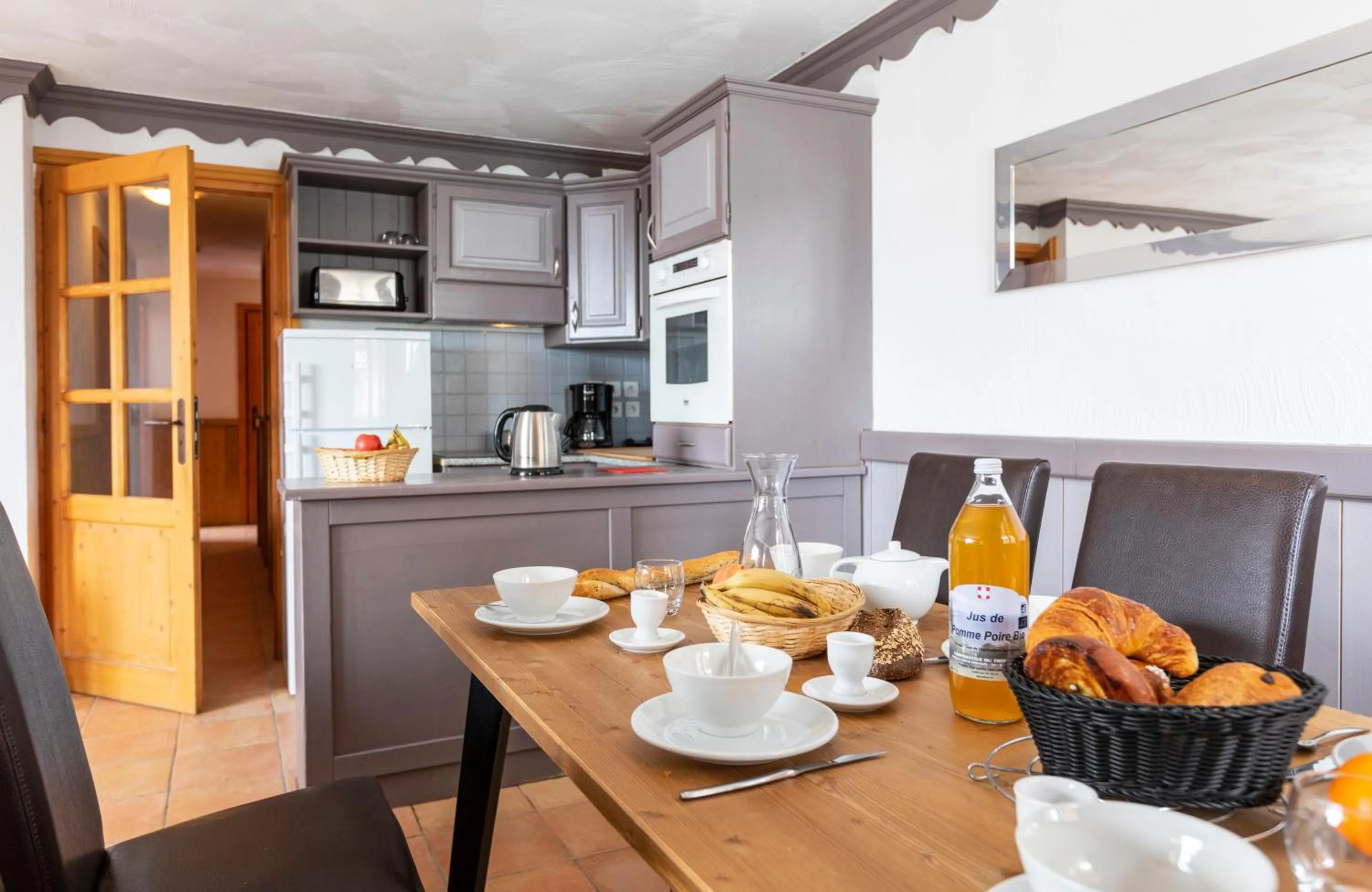 Dining area in Chalet des Neiges Plein Sud