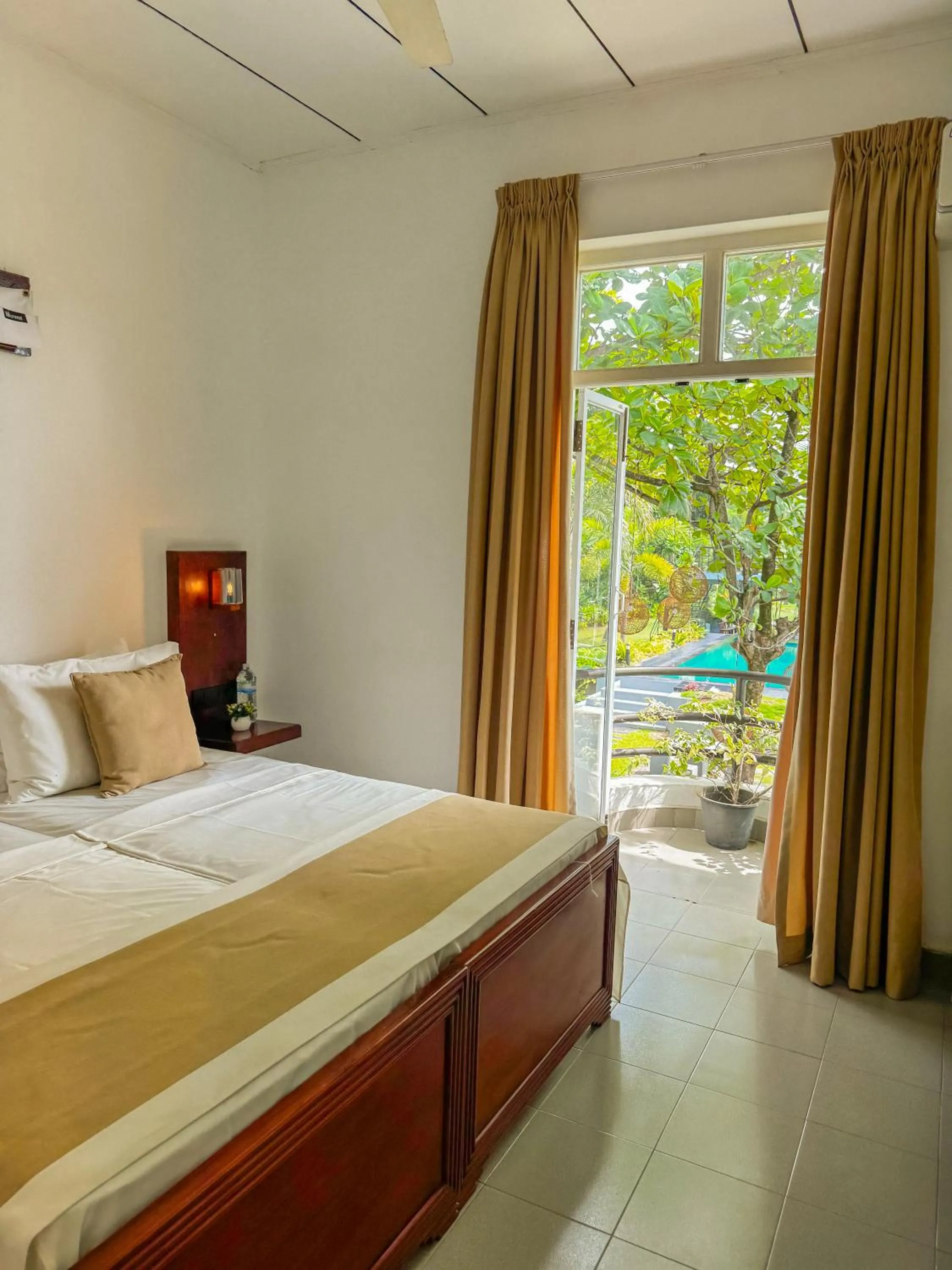 Balcony/Terrace, Bed in Villa Sarakkuwa