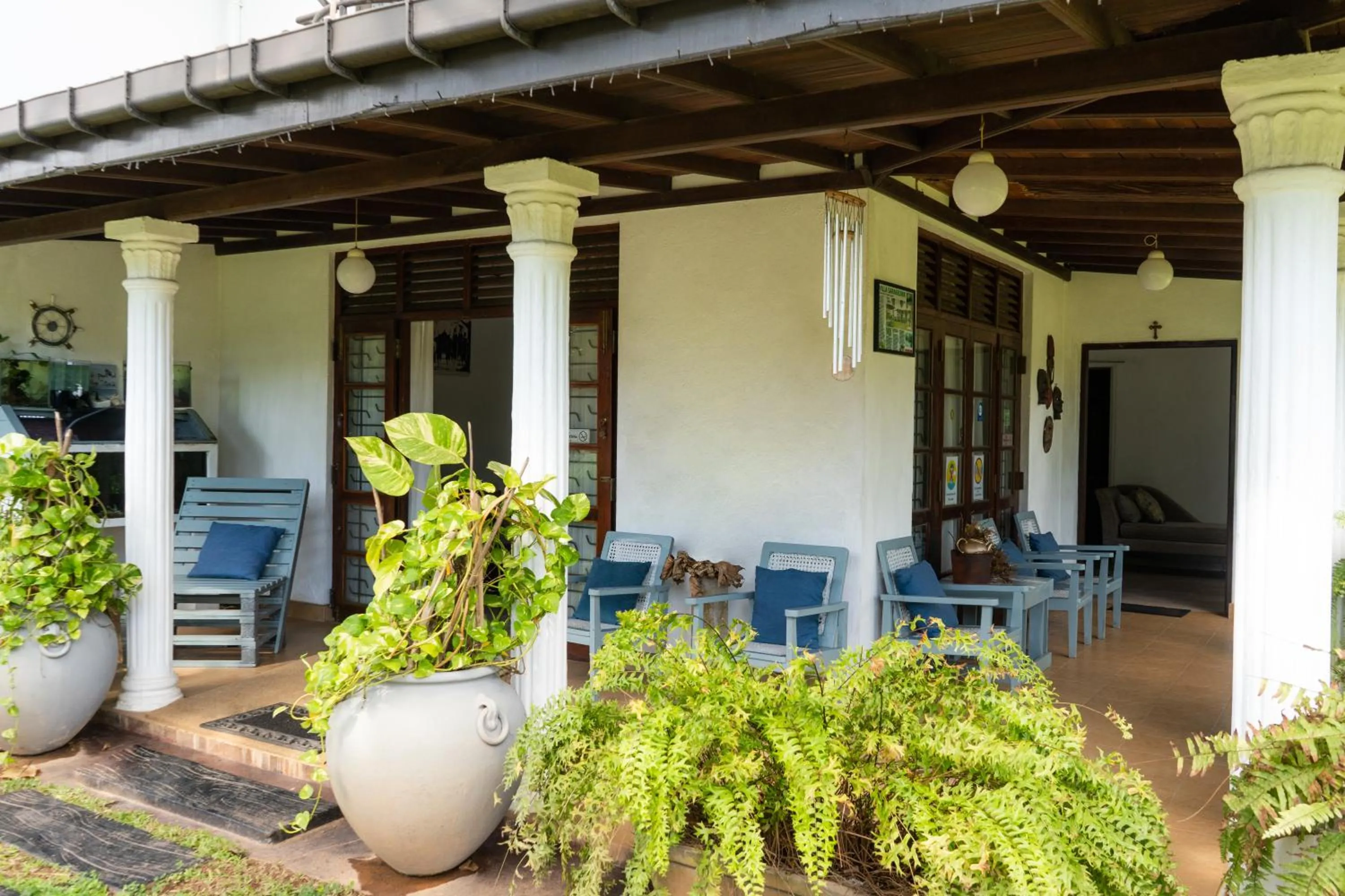 Seating area in Villa Sarakkuwa
