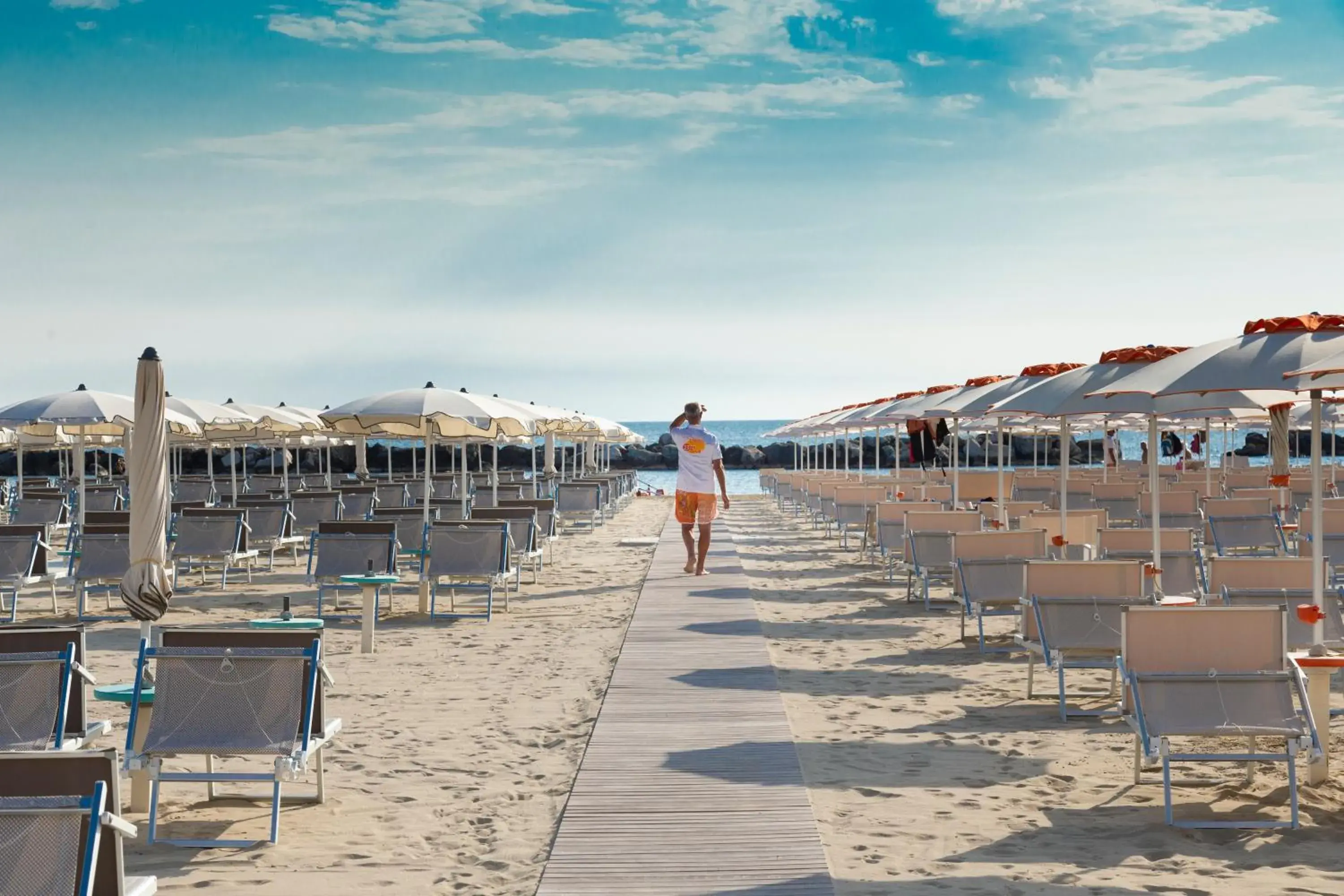 Staff, Beach in Hotel Castellucci