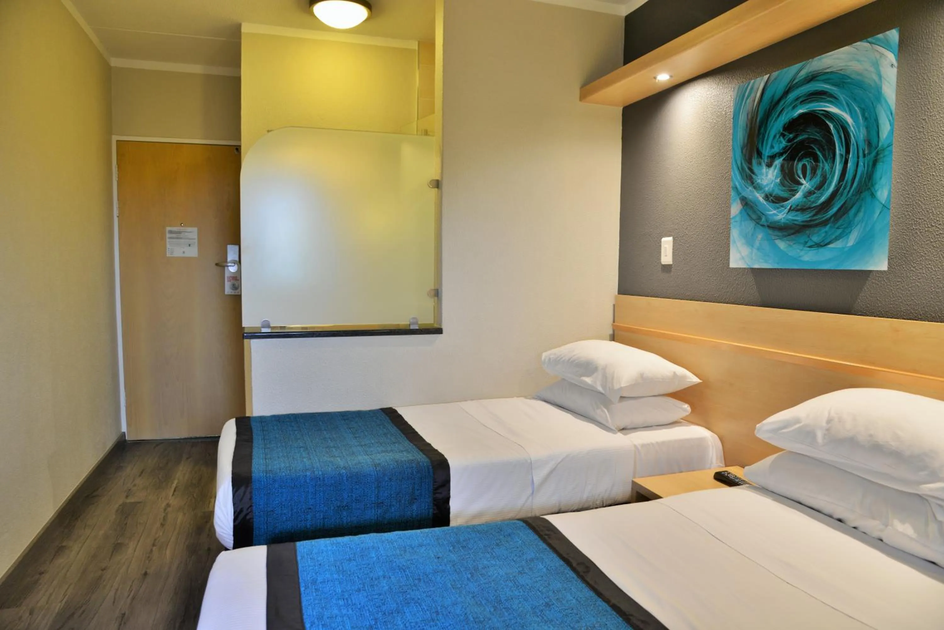 Bed in Road Lodge Randburg