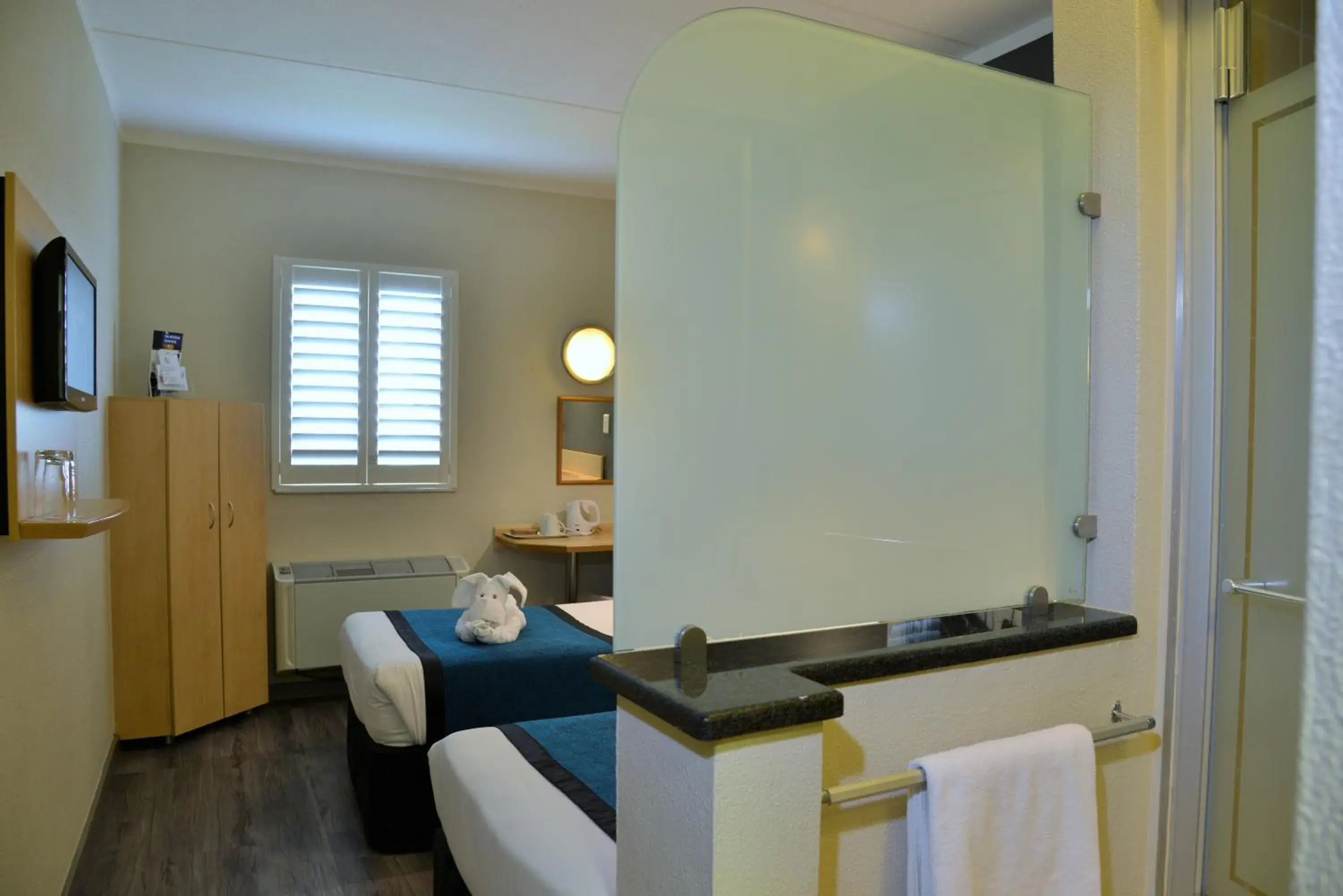 Standard Twin Room in Road Lodge Randburg Standard Twin Room in Road Lodge Randburg
