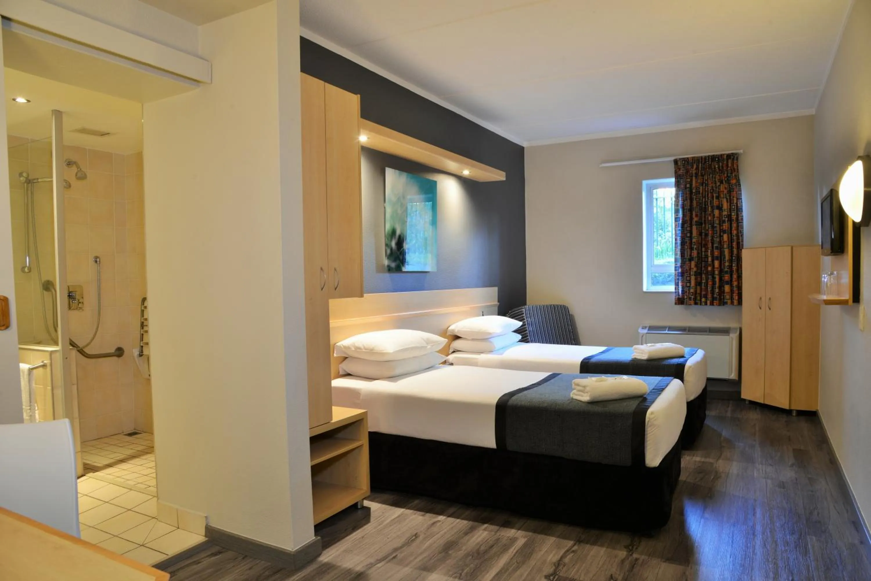 Bed in Road Lodge Rivonia