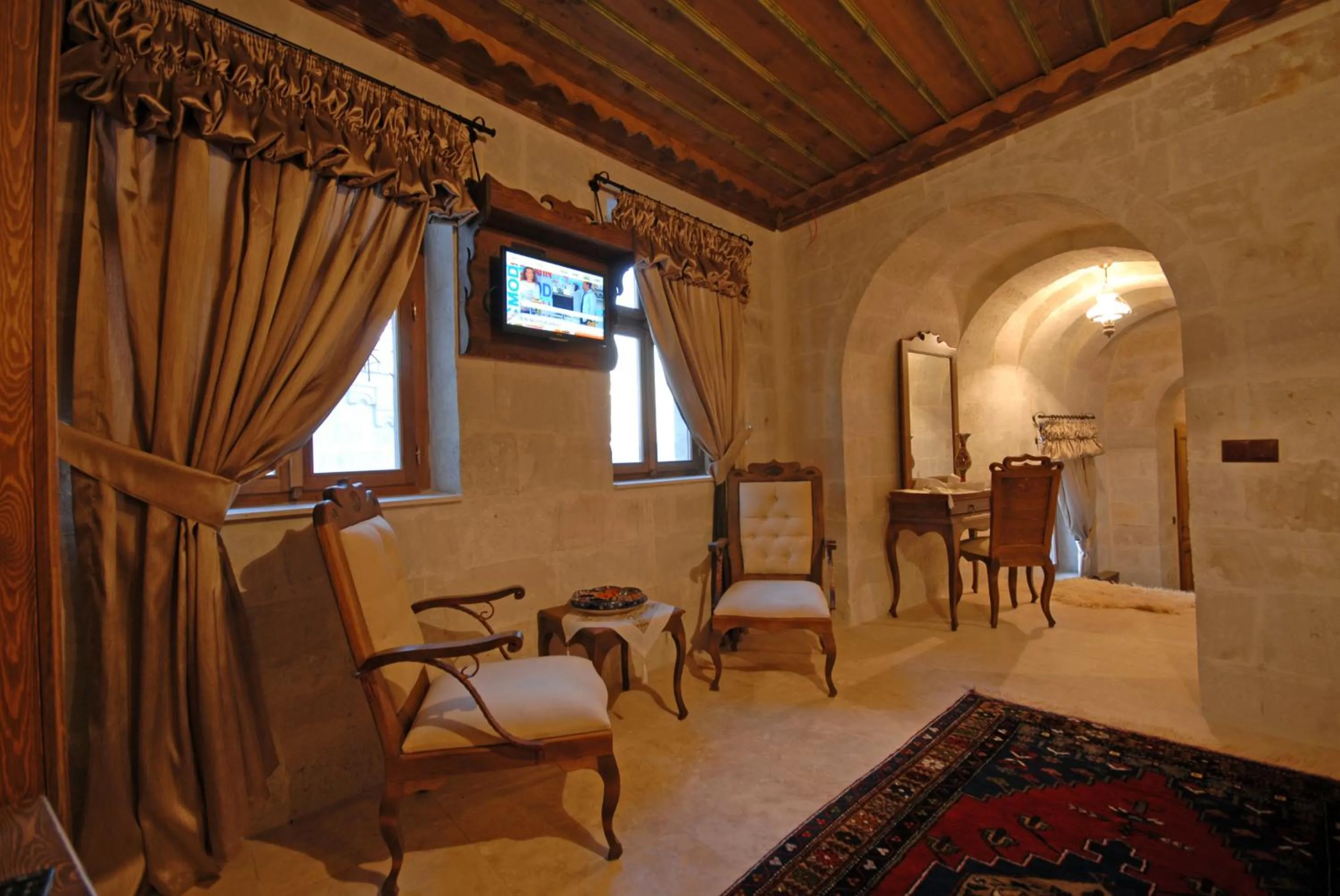 TV and multimedia in Phocas Cave Suites