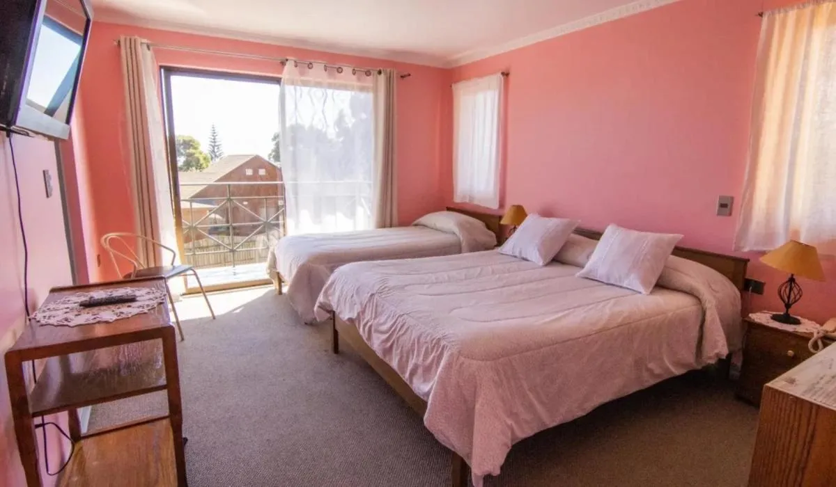 Deluxe Double Room (2 Adults + 1 Child) in Hotel Rocas del Pacifico
