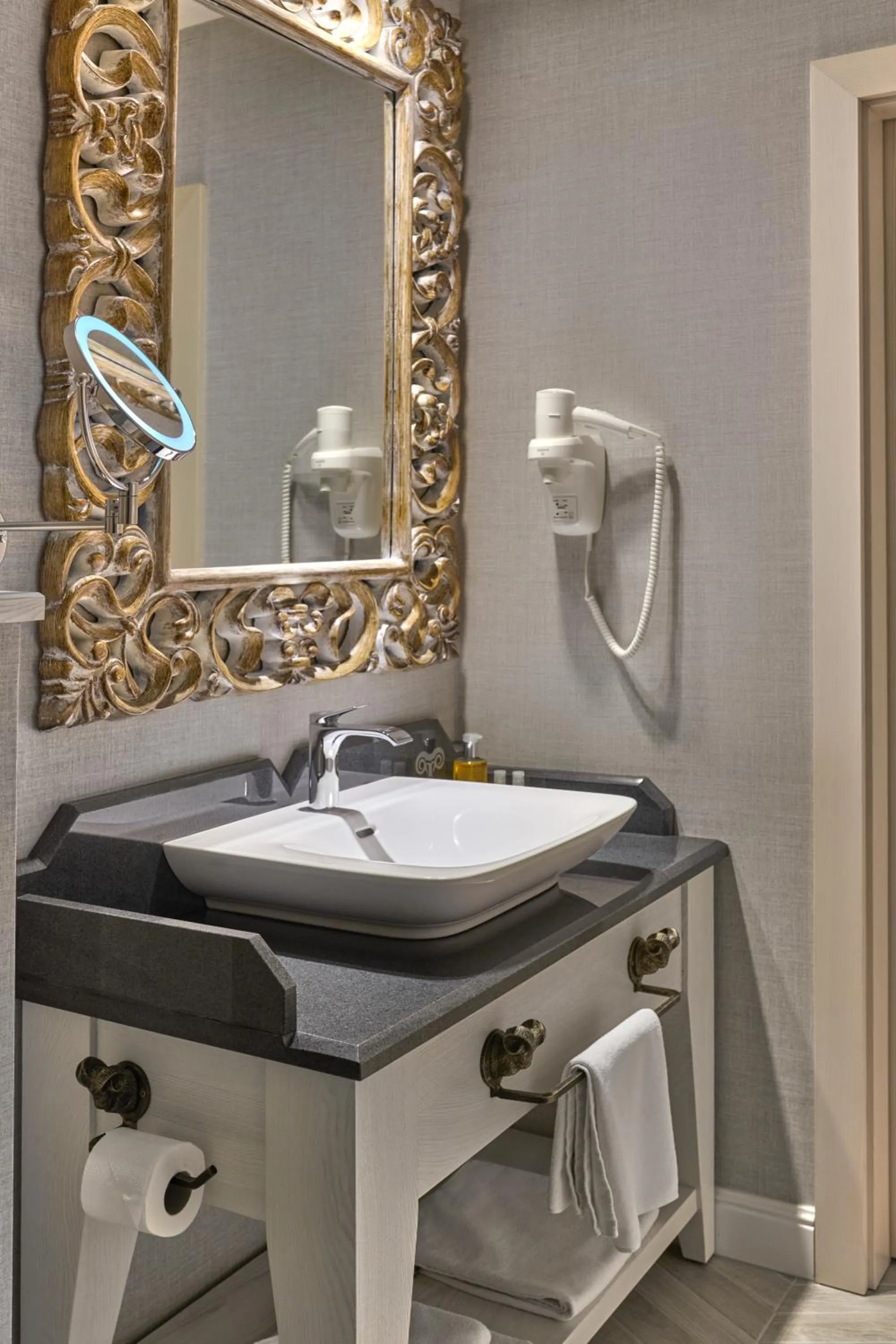 Bathroom in Aries Hotel & SPA Szczyrk
