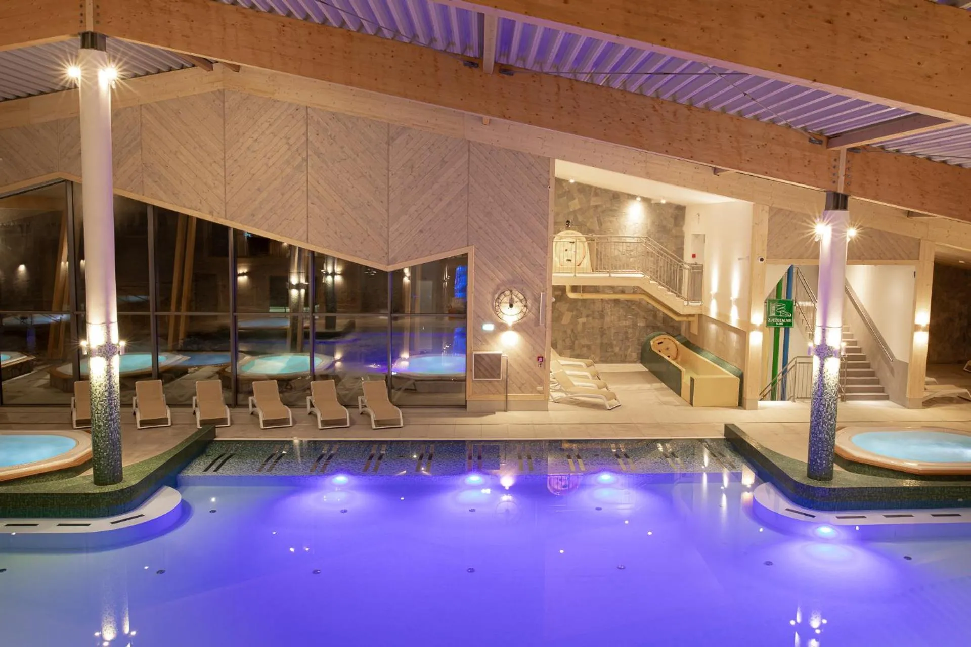 Swimming pool in Aries Hotel & SPA Szczyrk