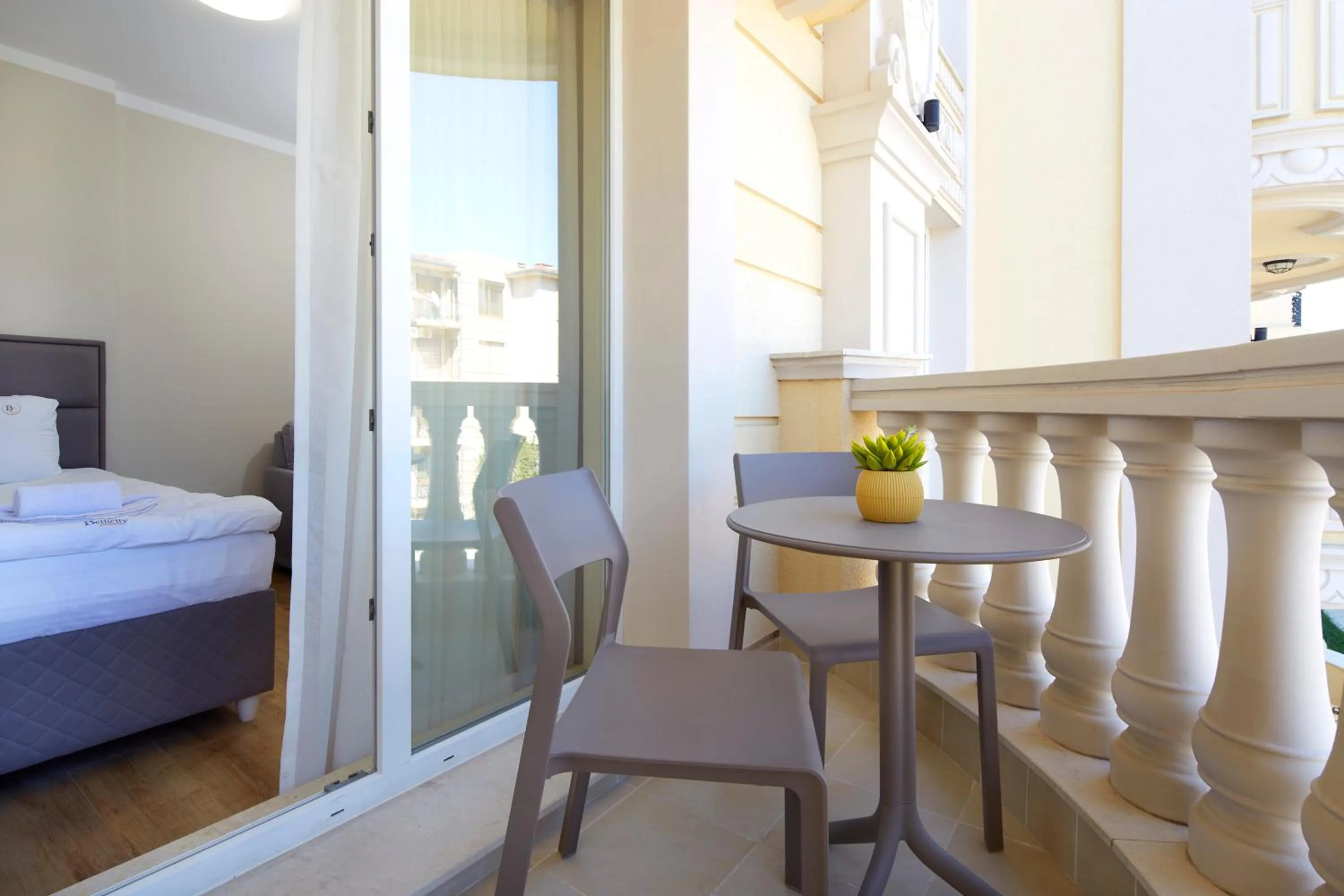 View (from property/room), Bed in Bellicity Apart Complex