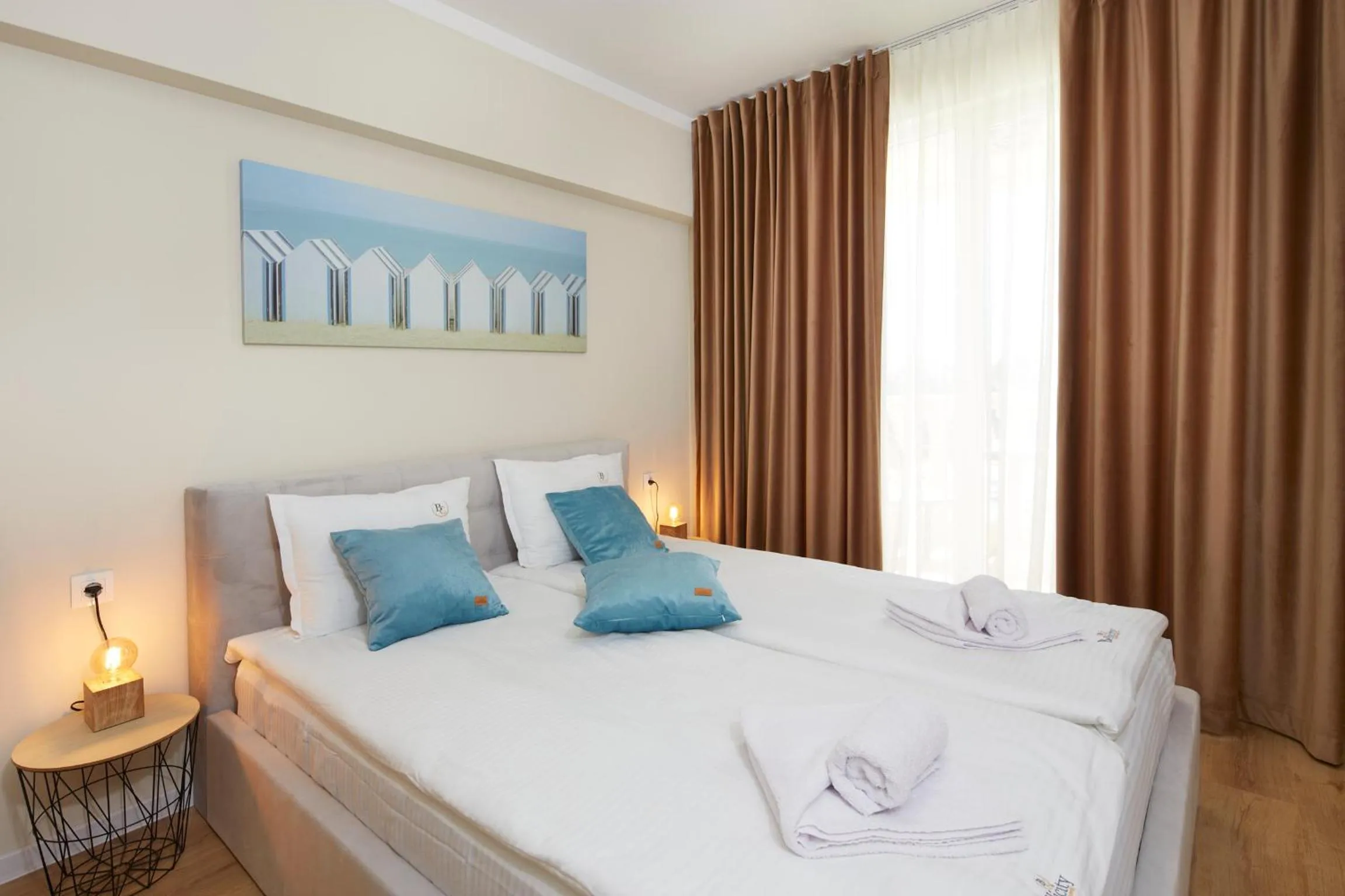 Bed in Bellicity Apart Complex