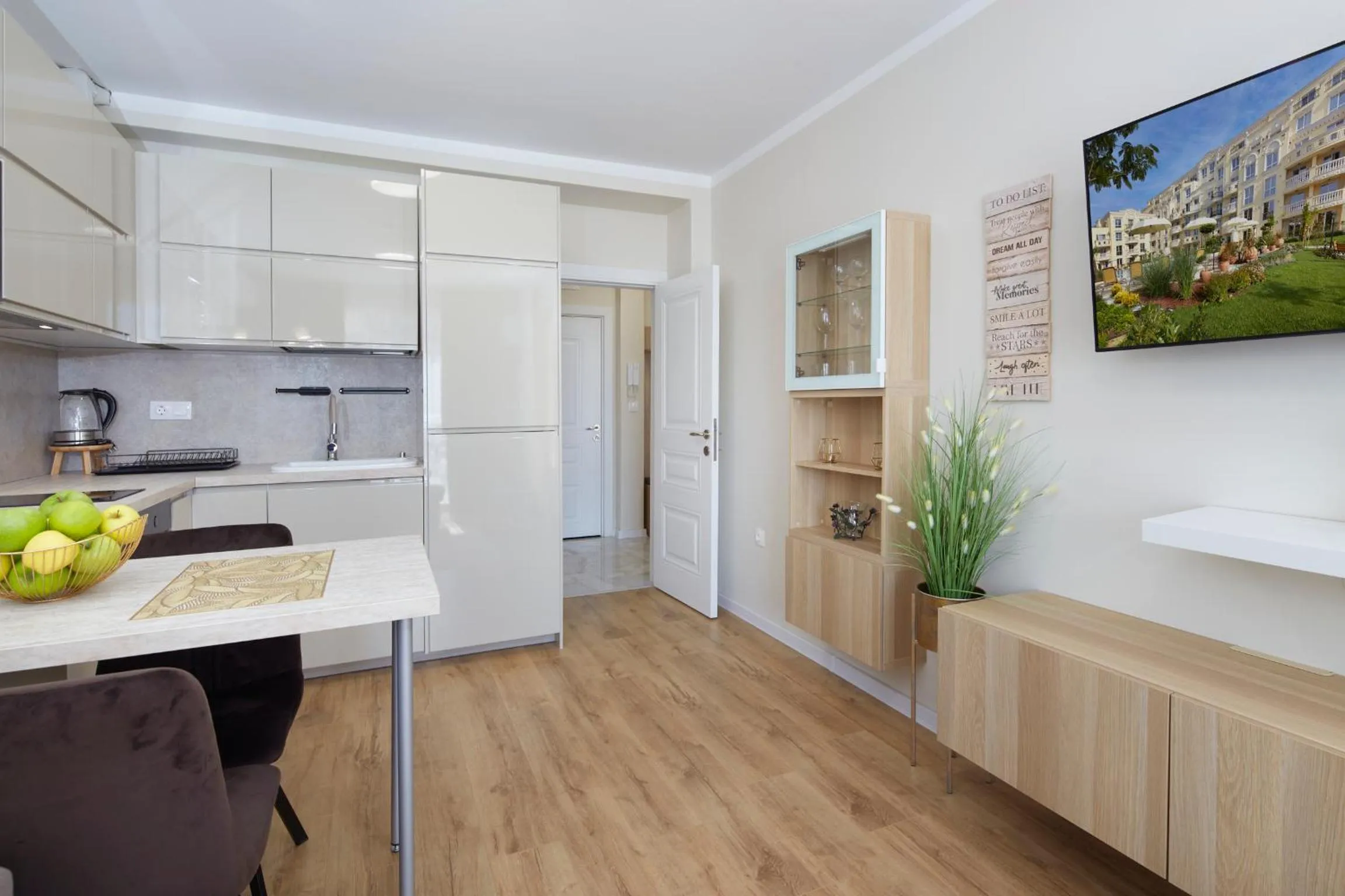 TV and multimedia in Bellicity Apart Complex