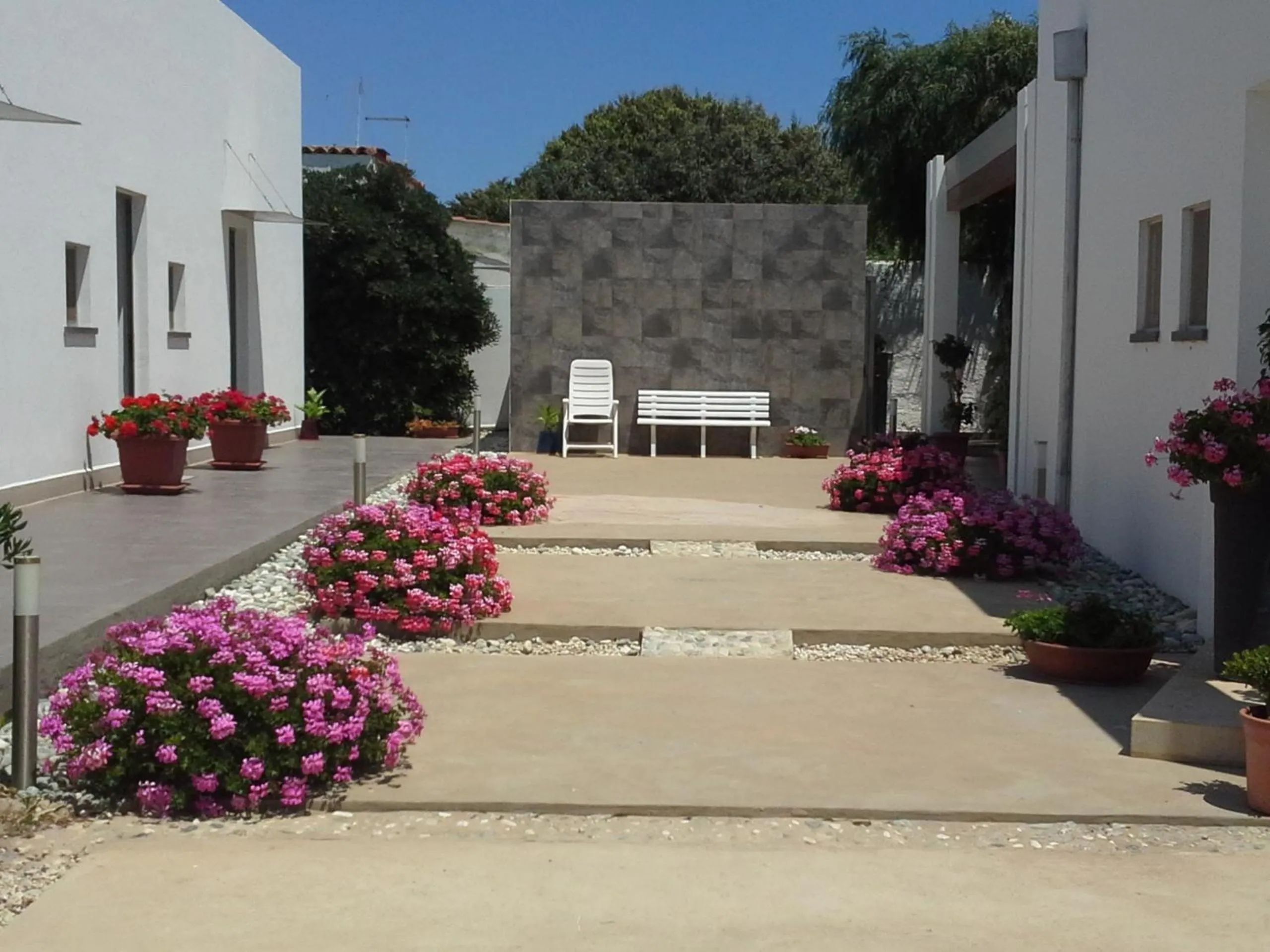 Facade/entrance in B&B Torrefano