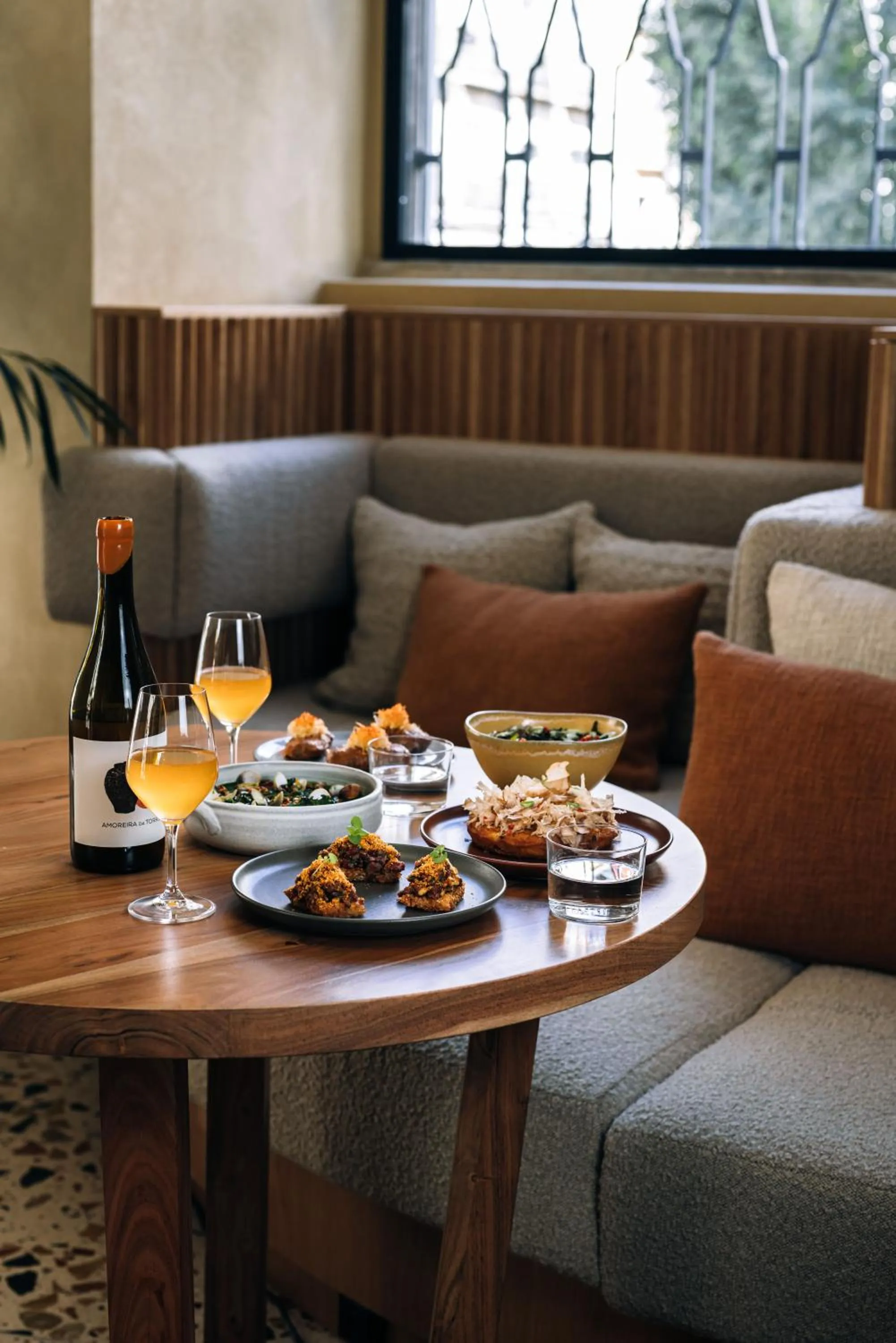 Restaurant/places to eat in Independente Bica