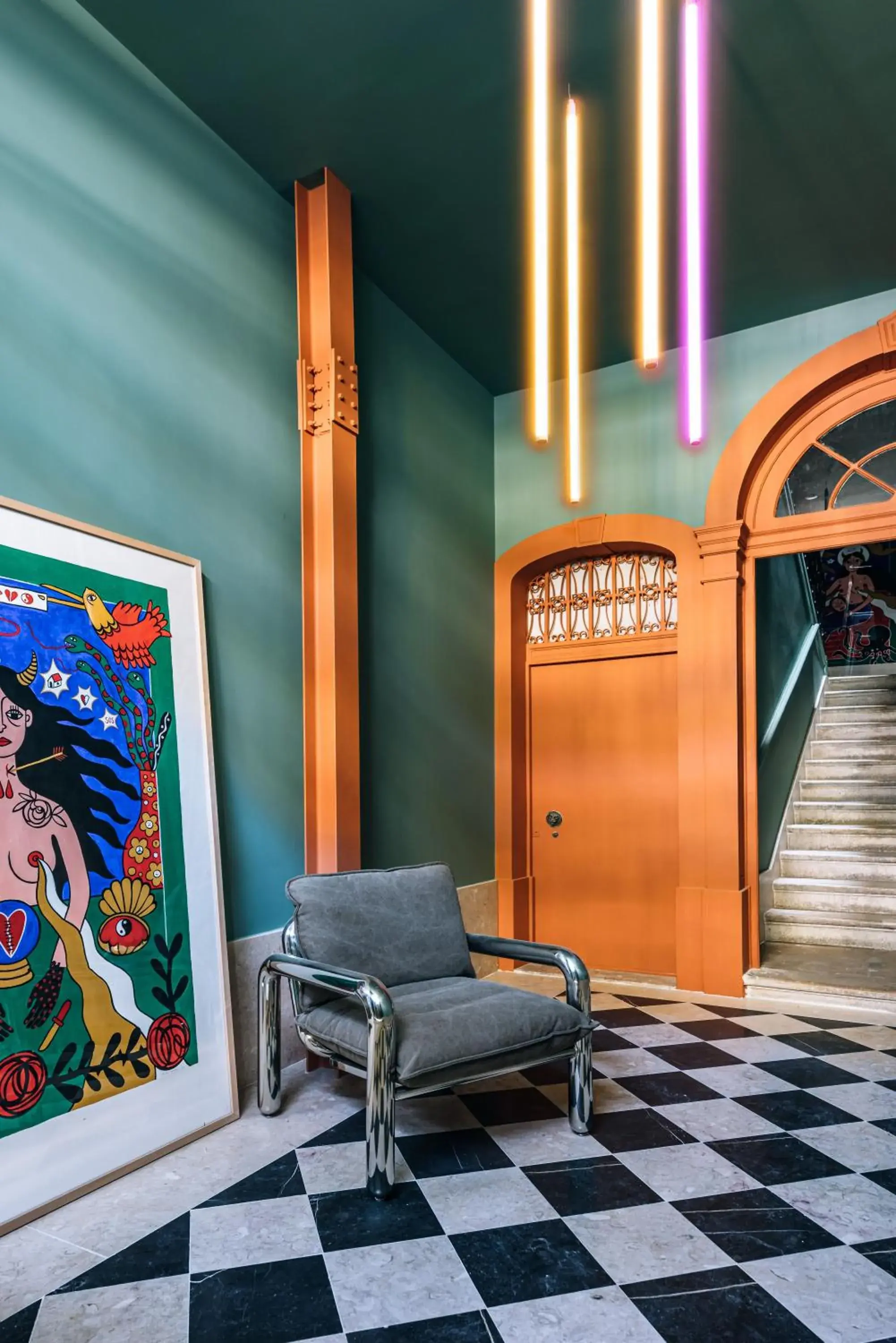 Property building in Independente Bica Property building in Independente Bica