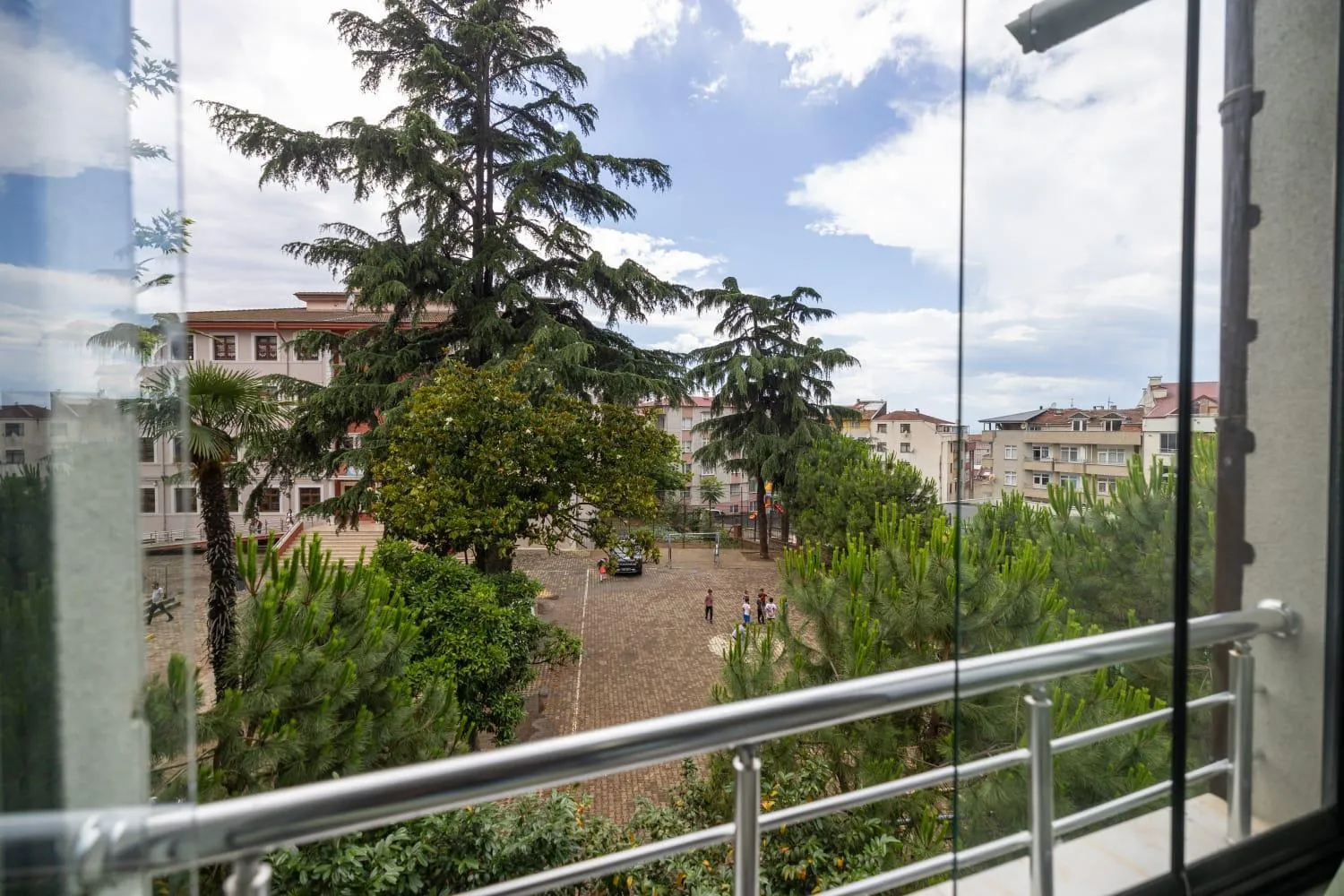 LOYA APARTMENTs