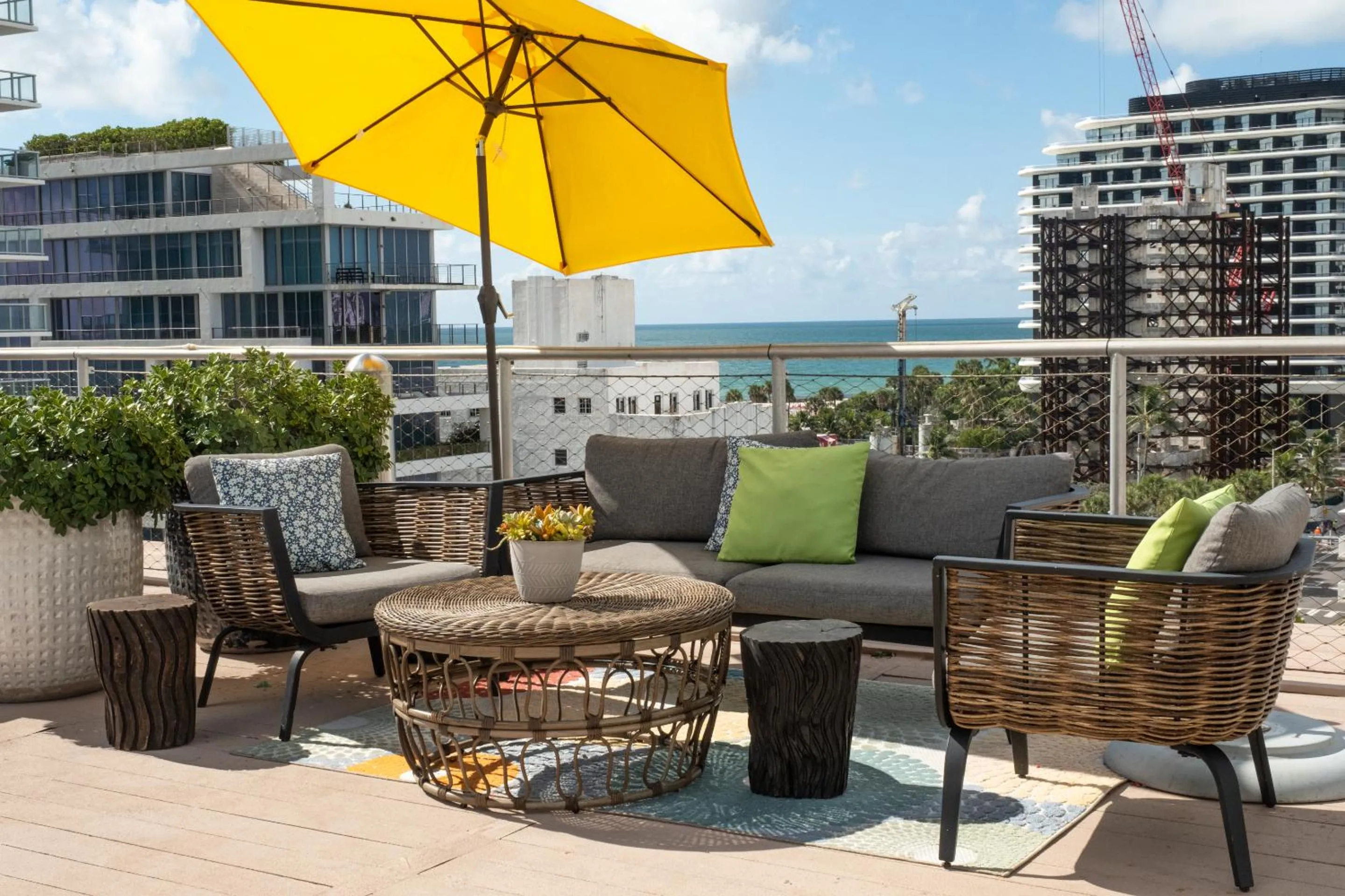Balcony/Terrace in Hotel Croydon