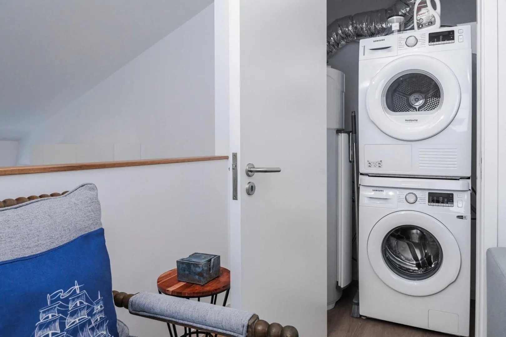 washing machine in Varanda Azul - Lookout Loft (City Centre)