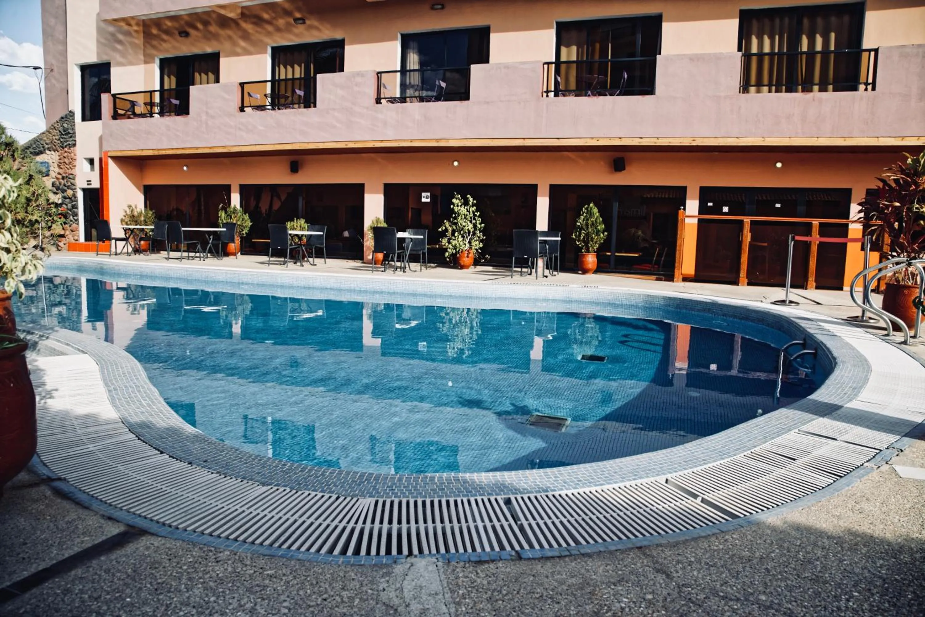 Pool view in Hôtel IMAN