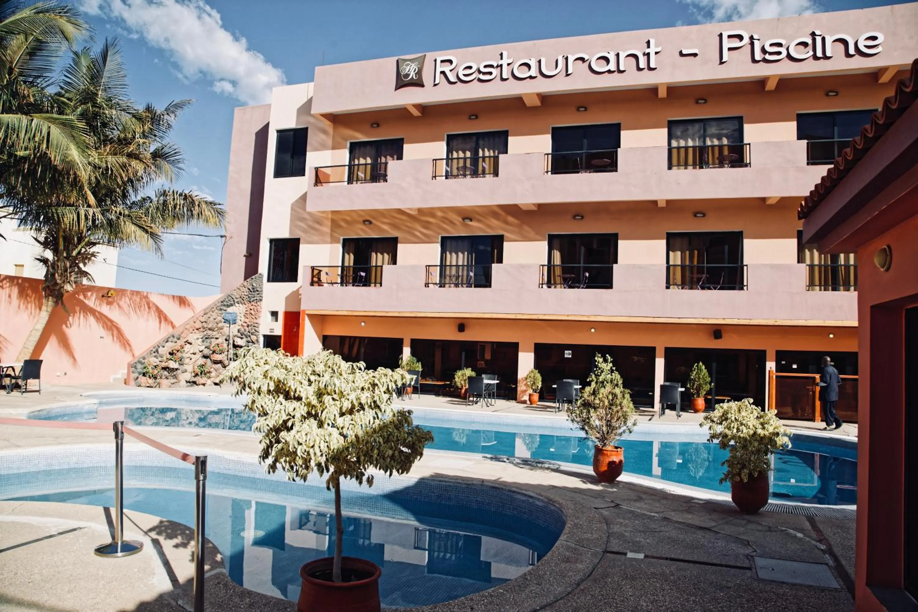 Pool view in Hôtel IMAN
