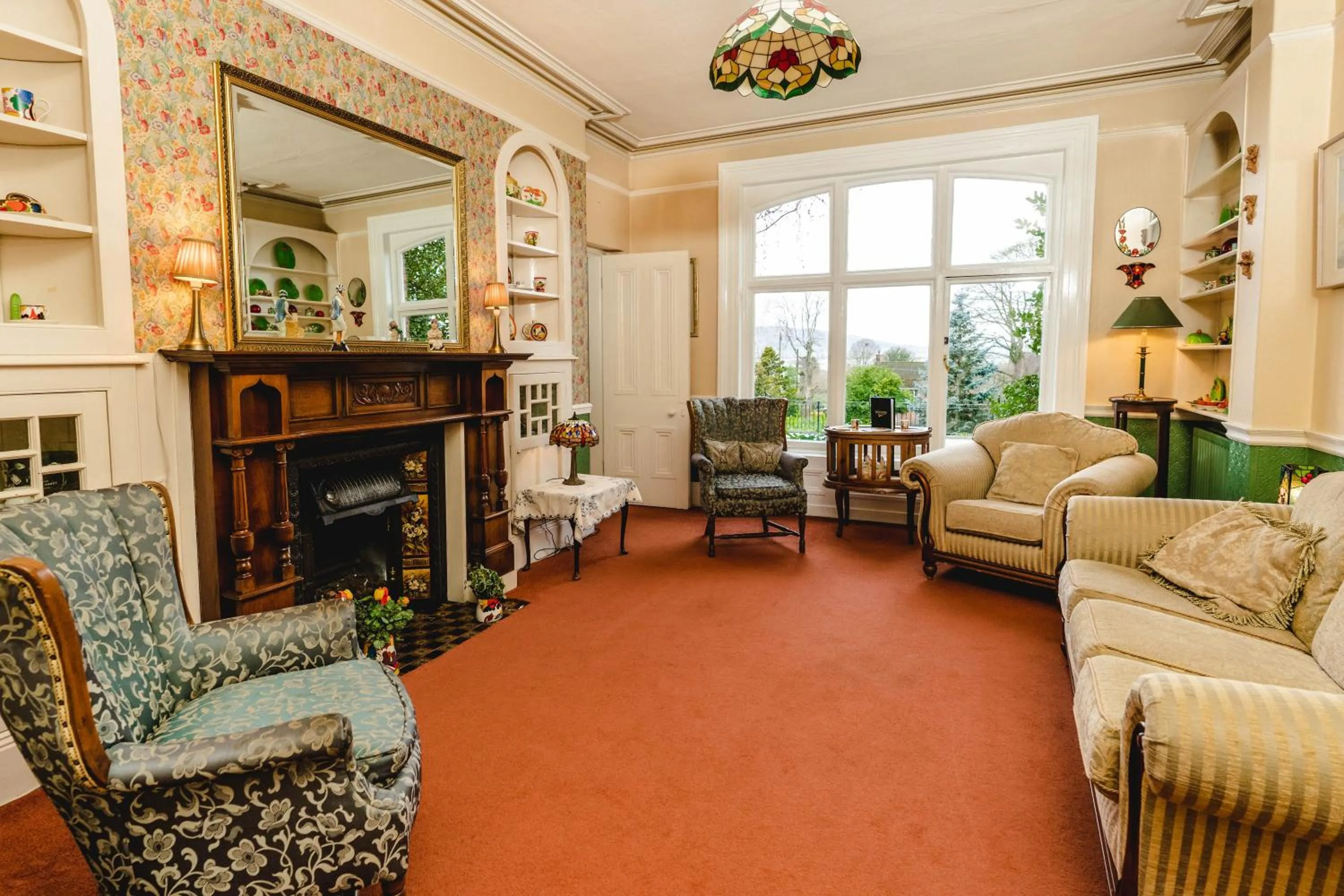 Lobby or reception in OYO Rayanne House Guest Accommodation