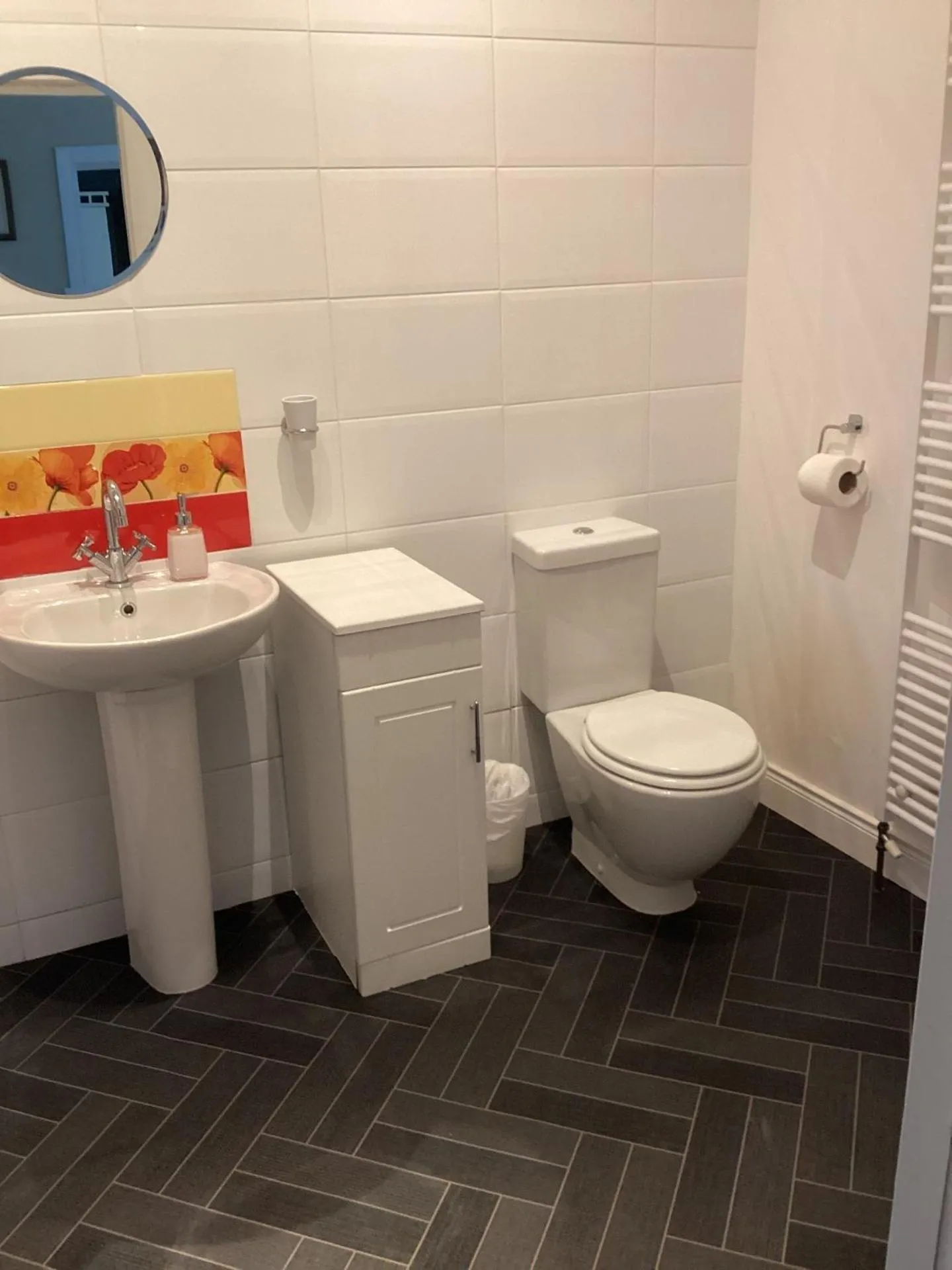 Bathroom in OYO Rayanne House Guest Accommodation