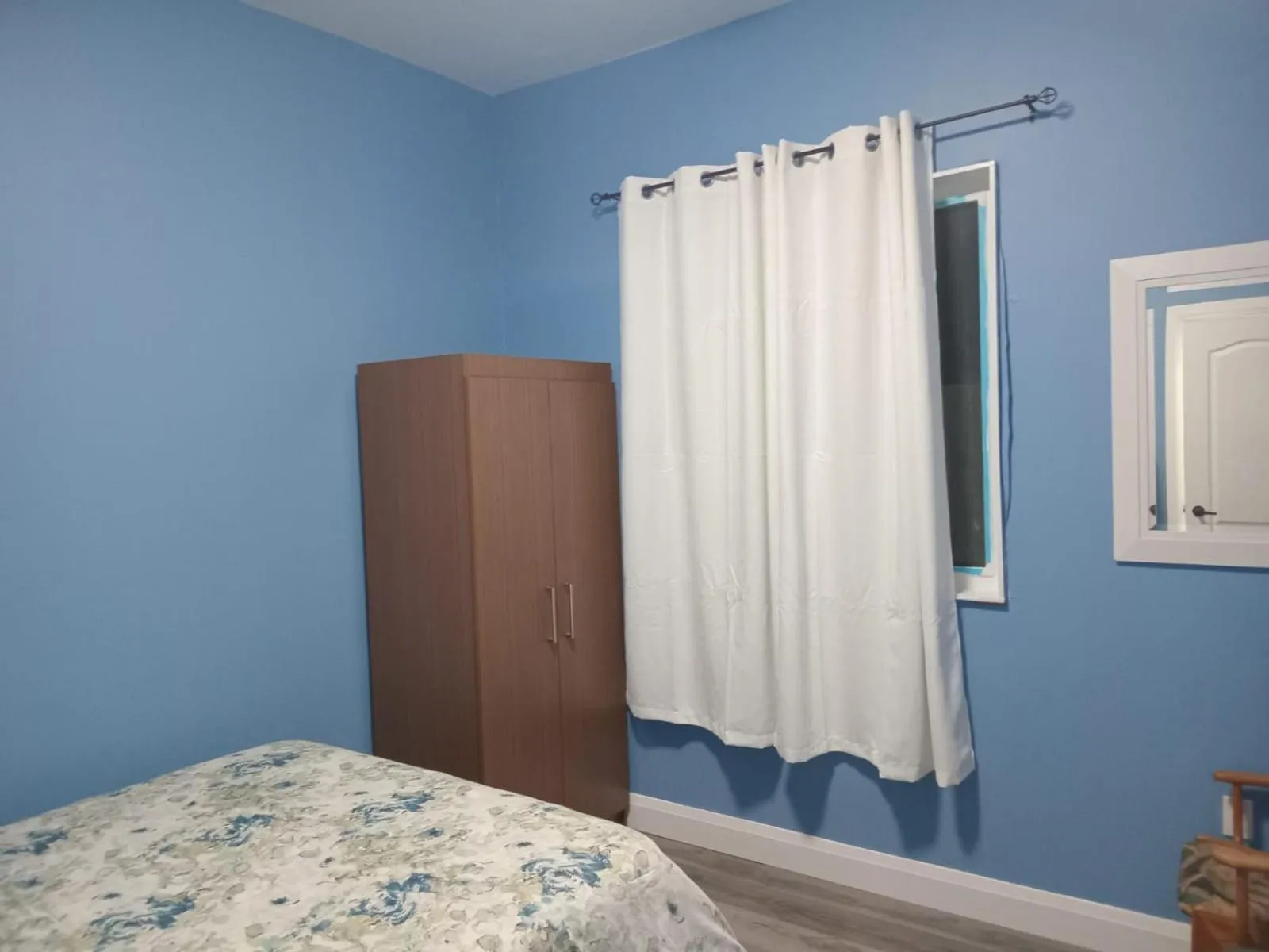 Bed in Windspire Inn