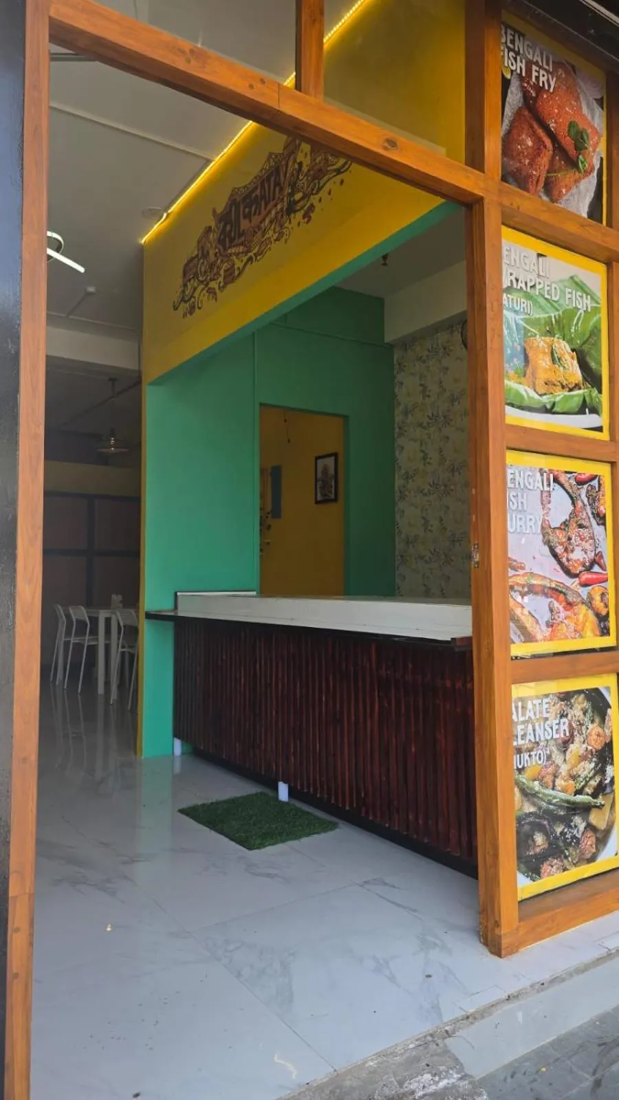 Restaurant/places to eat in Auro Maison