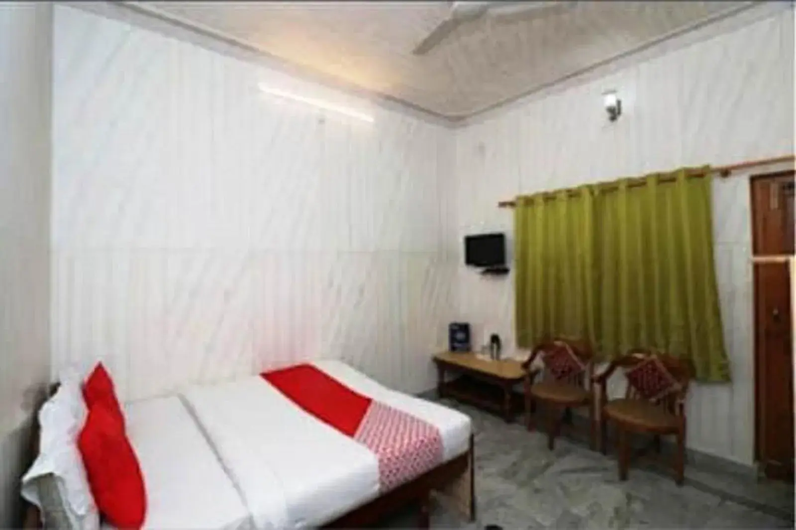 Bed in Geetanjali Resort Bed in Geetanjali Resort