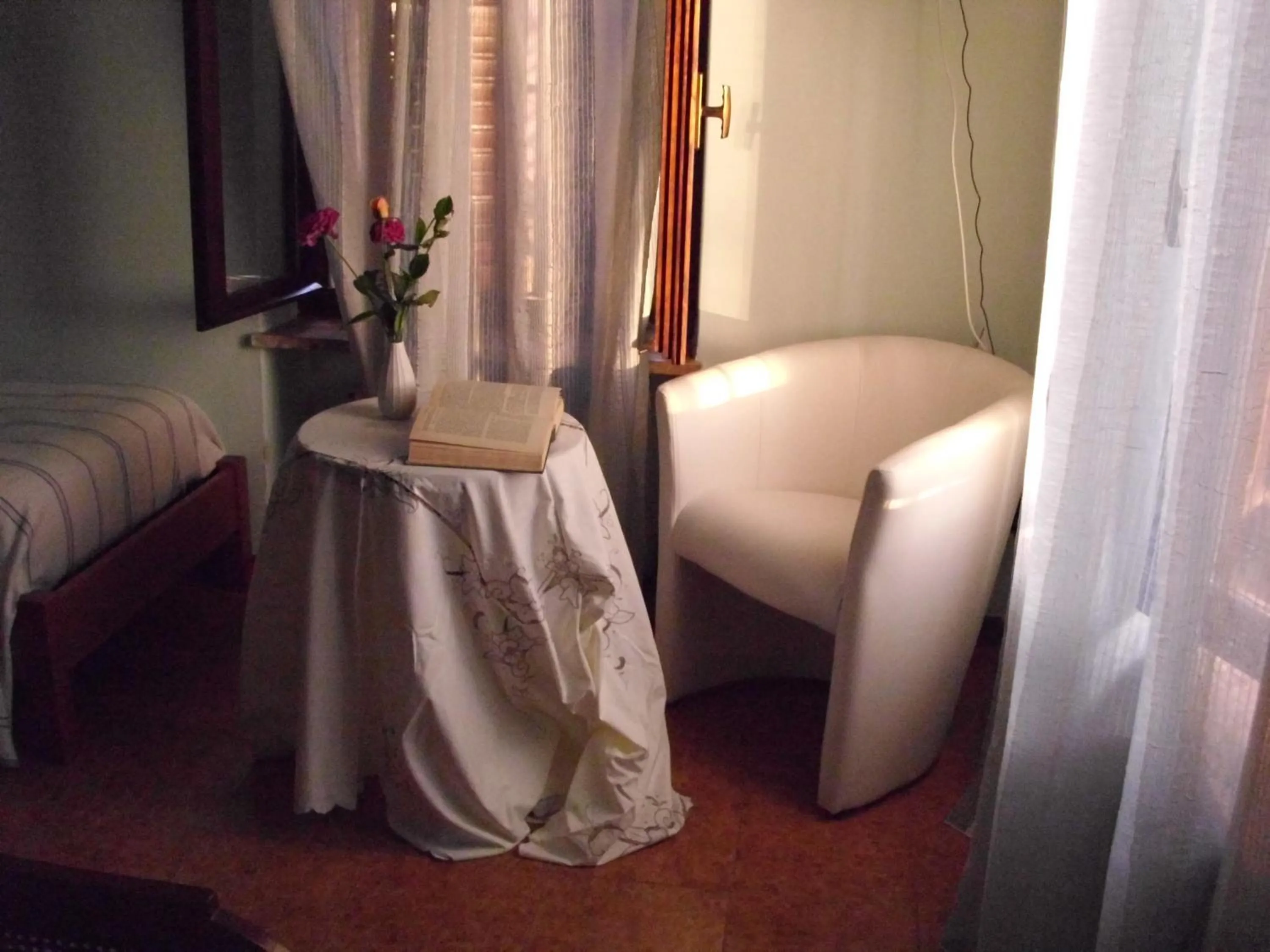 Decorative detail in B&B Laura