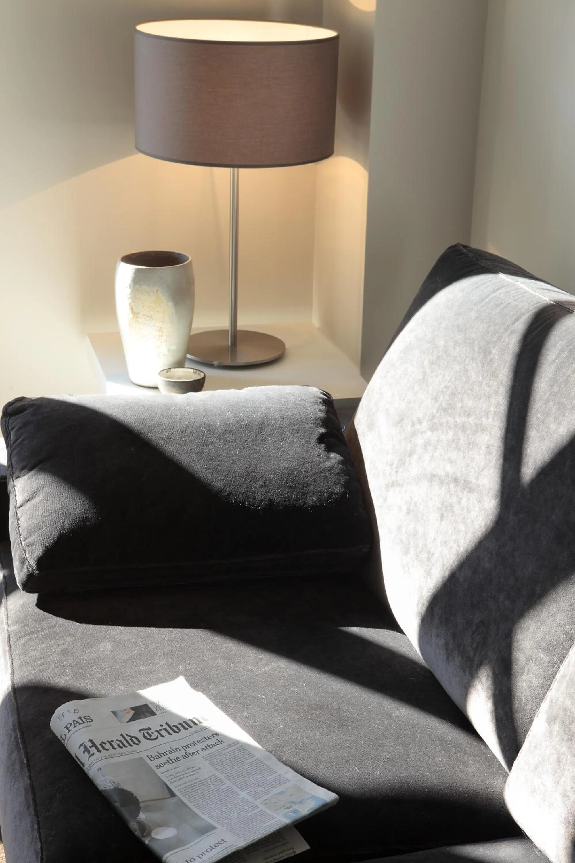 Seating area, Bed in Rambla 102