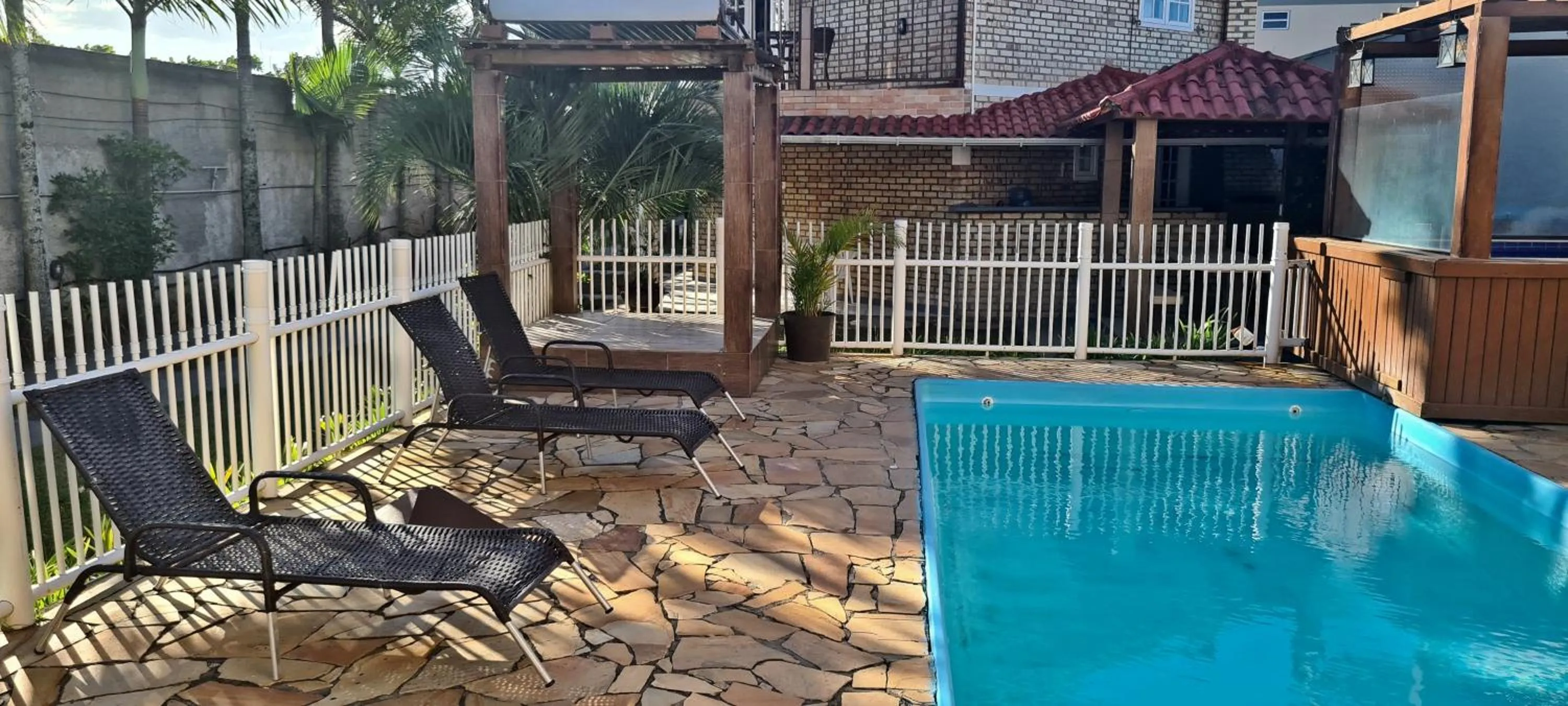 Pool view in Pousada Recanto Edênico - à beira mar da Praia Ponta do Papagaio, Palhoça SC