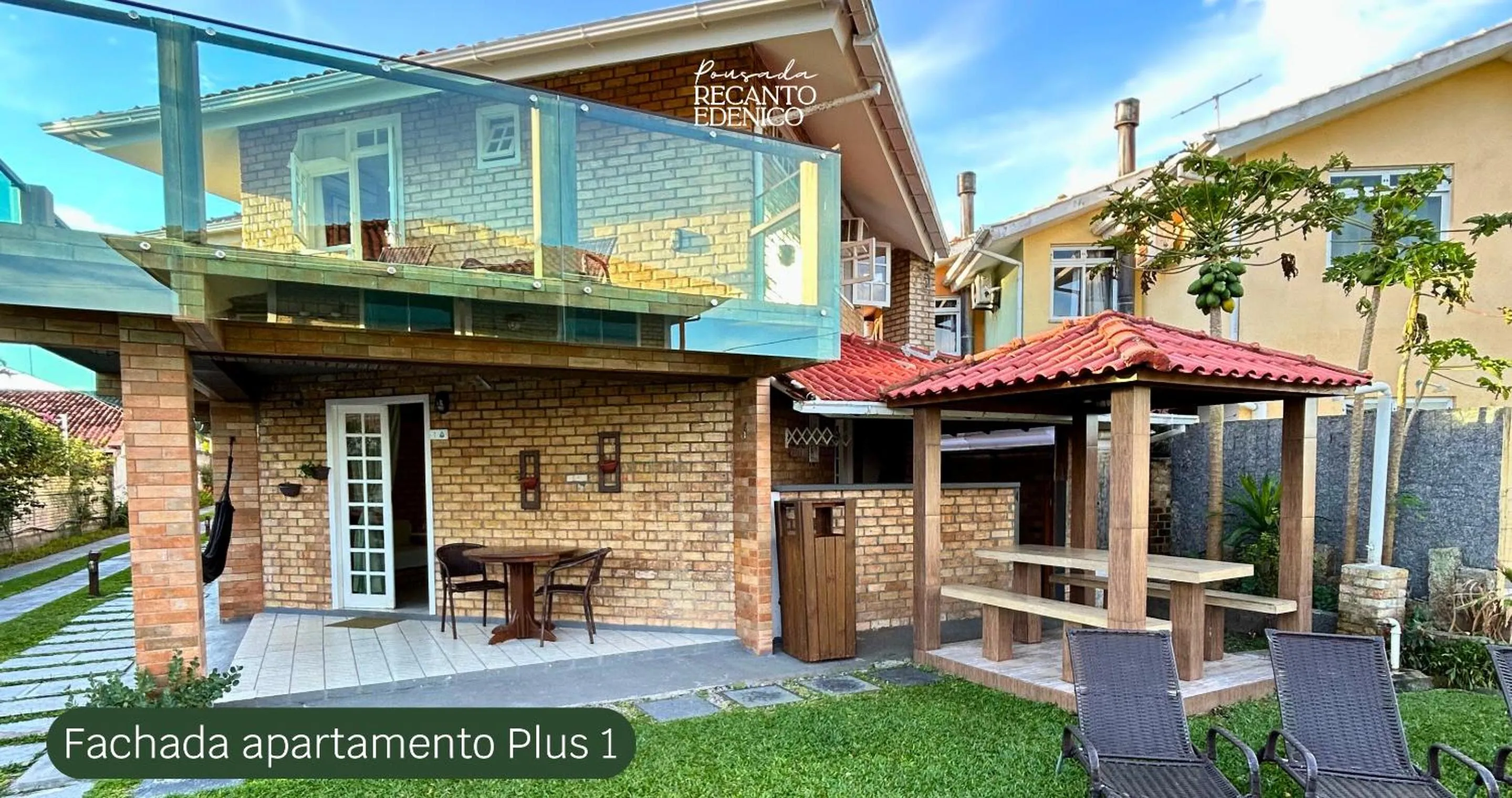 Patio in Pousada Recanto Edênico - à beira mar da Praia Ponta do Papagaio, Palhoça SC