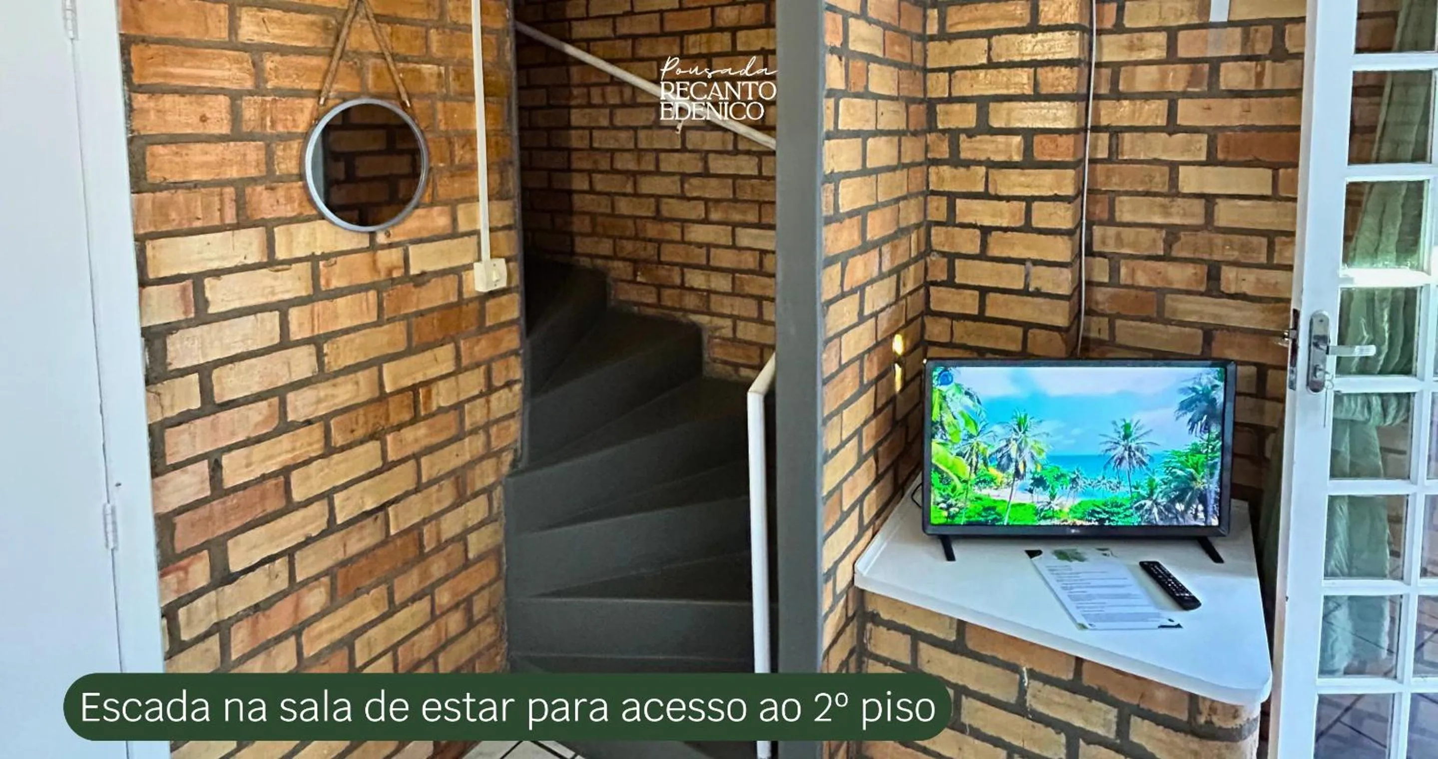 Living room in Pousada Recanto Edênico - à beira mar da Praia Ponta do Papagaio, Palhoça SC