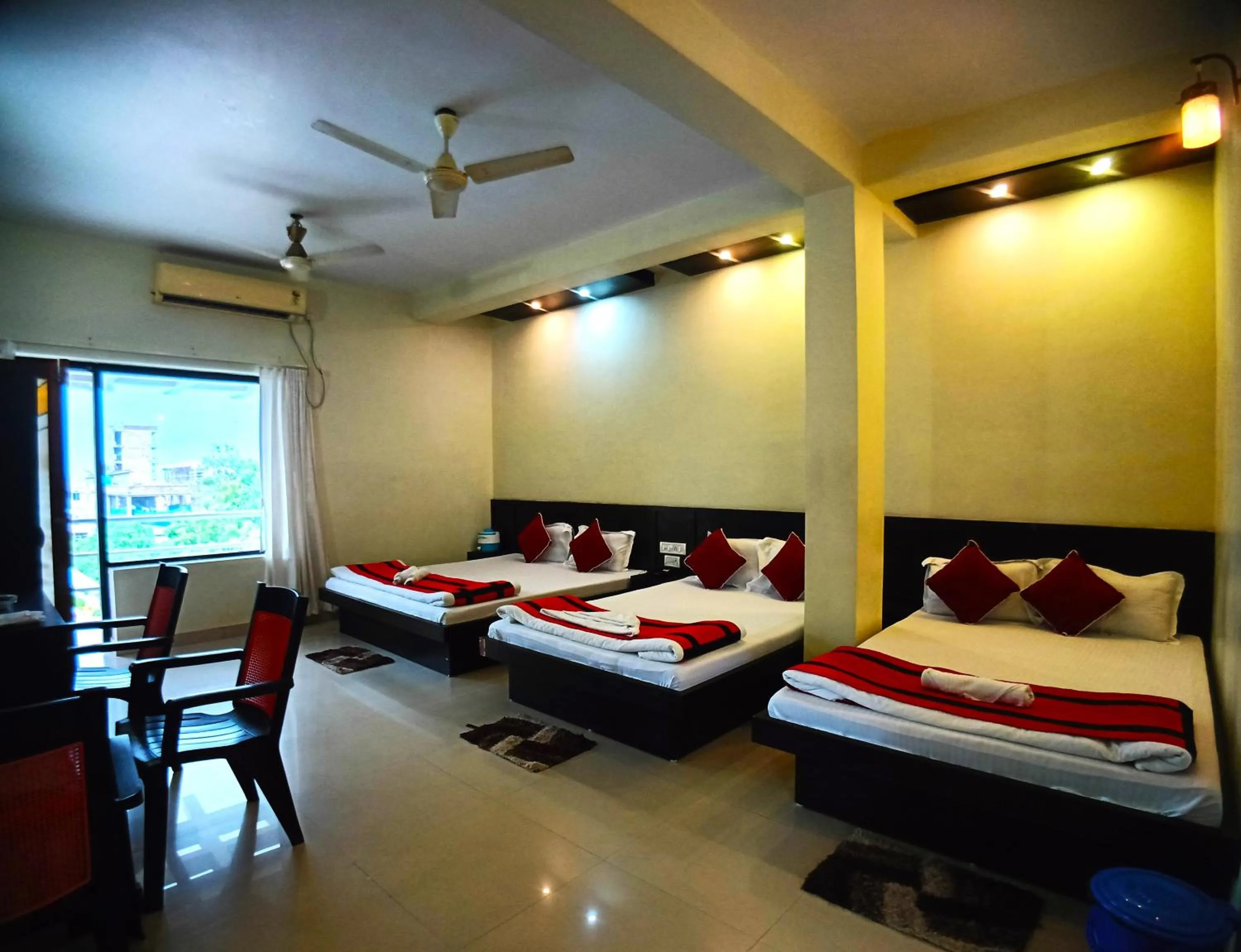 Bed in Shinjini Resort