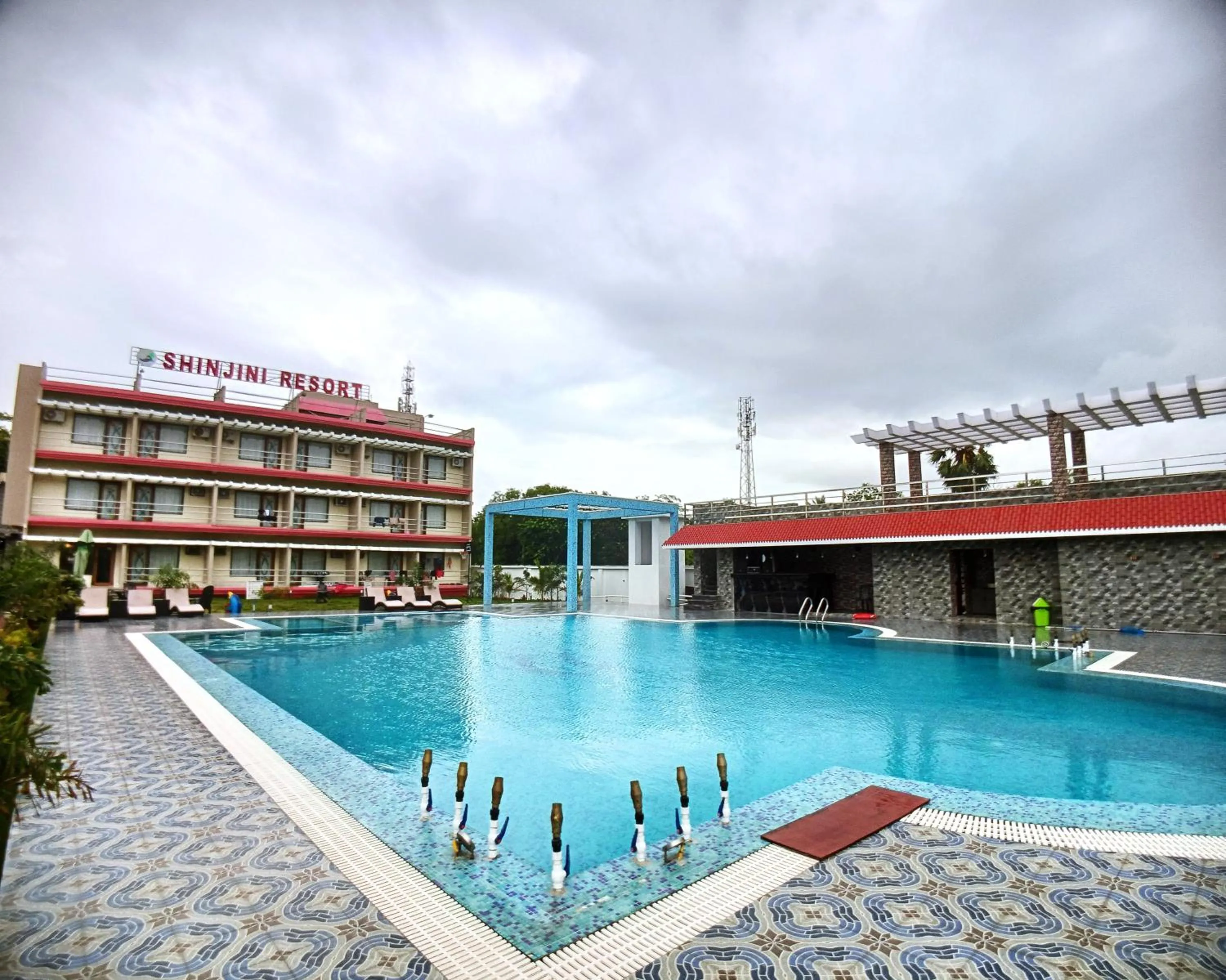 Property building in Shinjini Resort