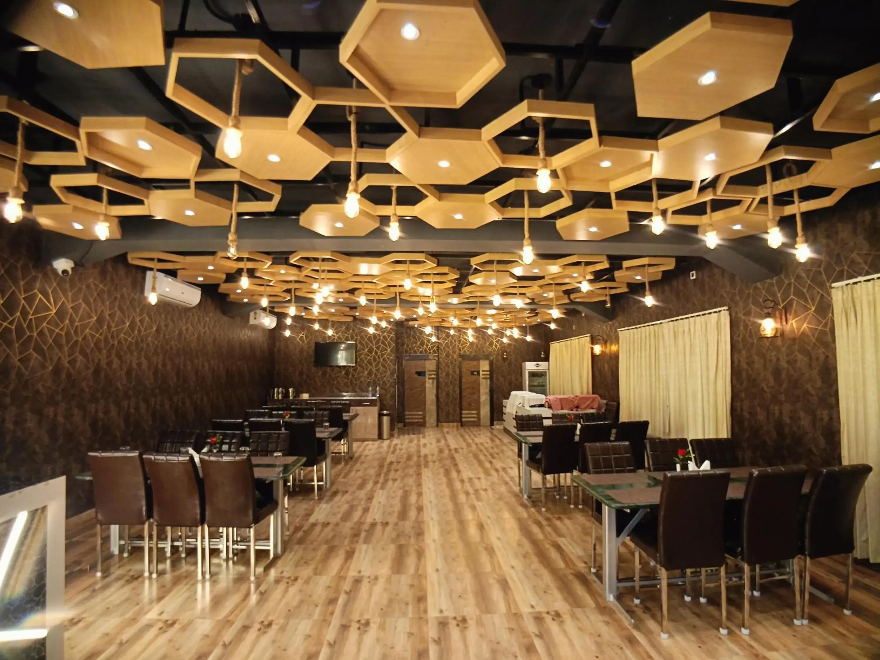 Restaurant/places to eat in Shinjini Resort Restaurant/places to eat in Shinjini Resort