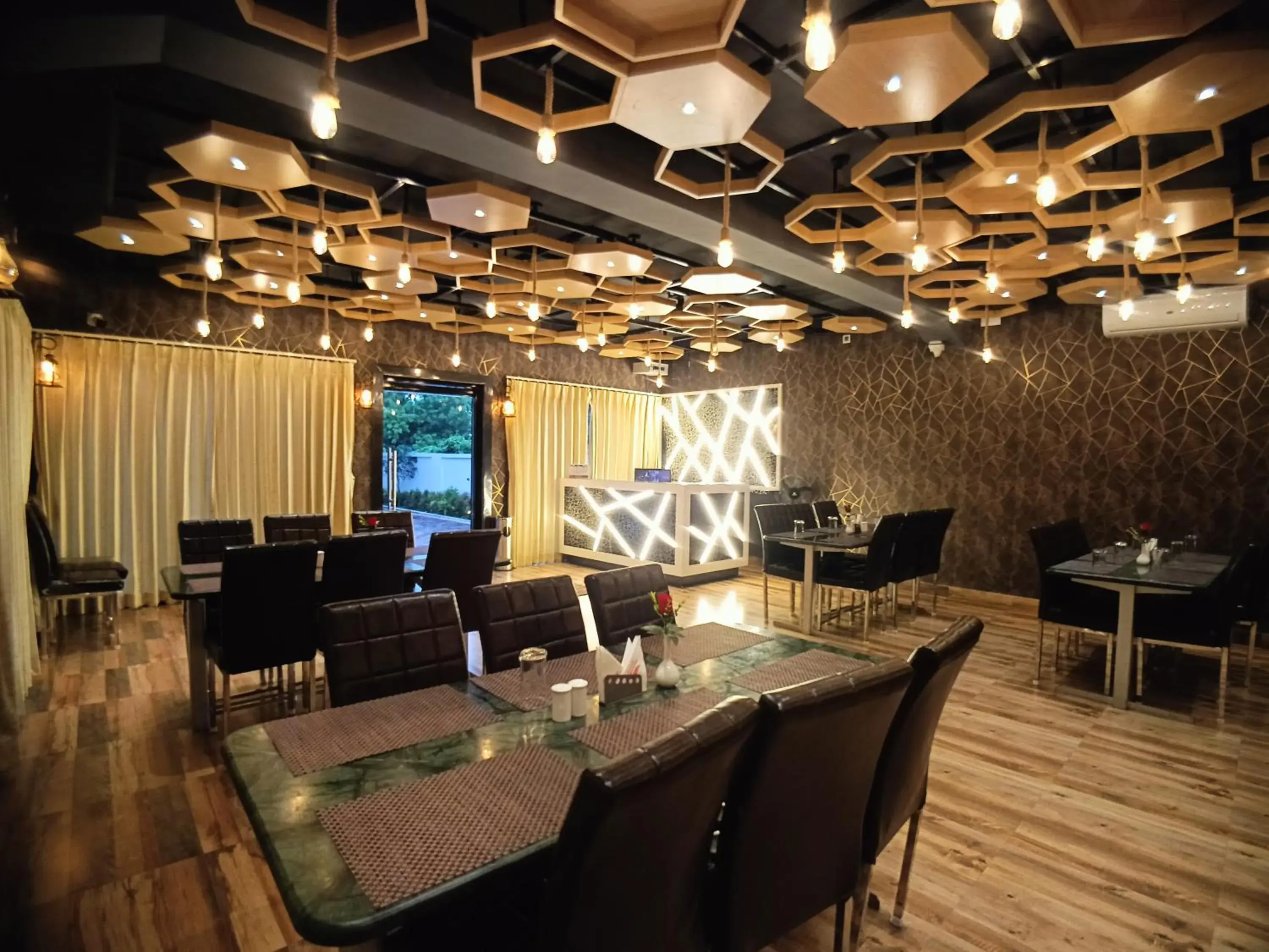 Restaurant/places to eat in Shinjini Resort Restaurant/places to eat in Shinjini Resort