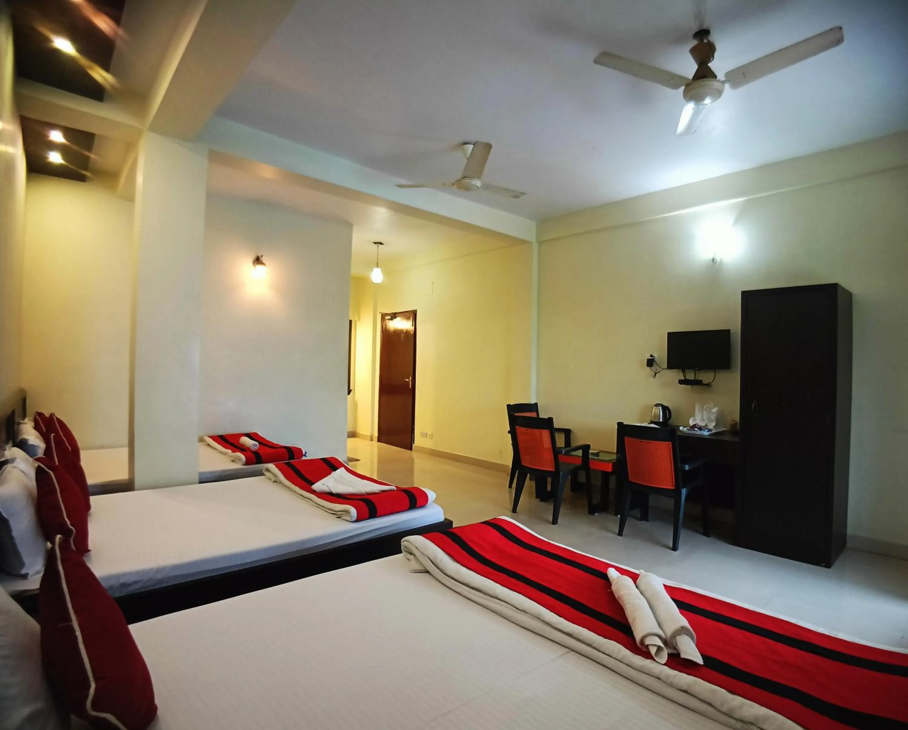 Bed in Shinjini Resort