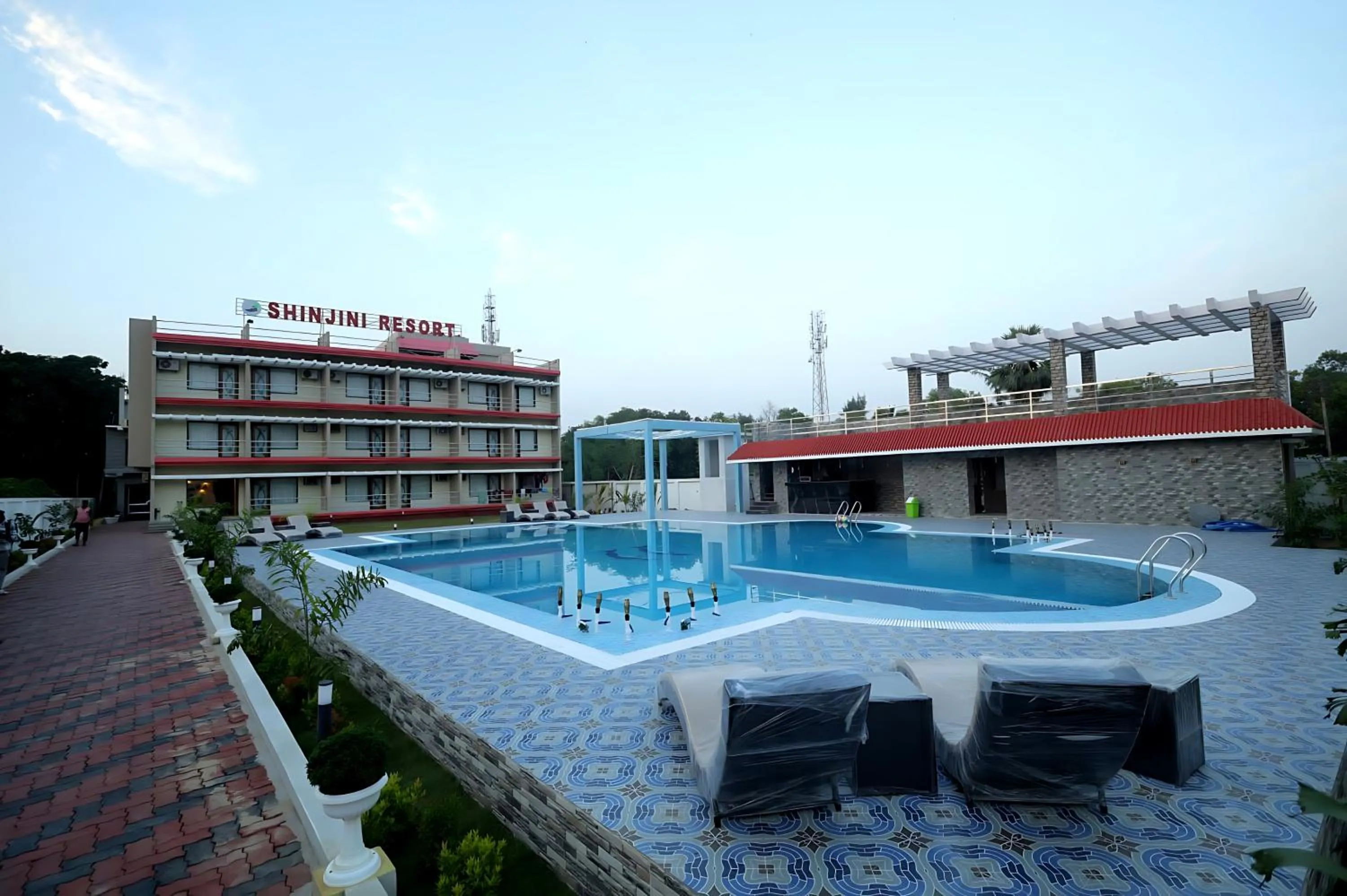 Swimming pool in Shinjini Resort