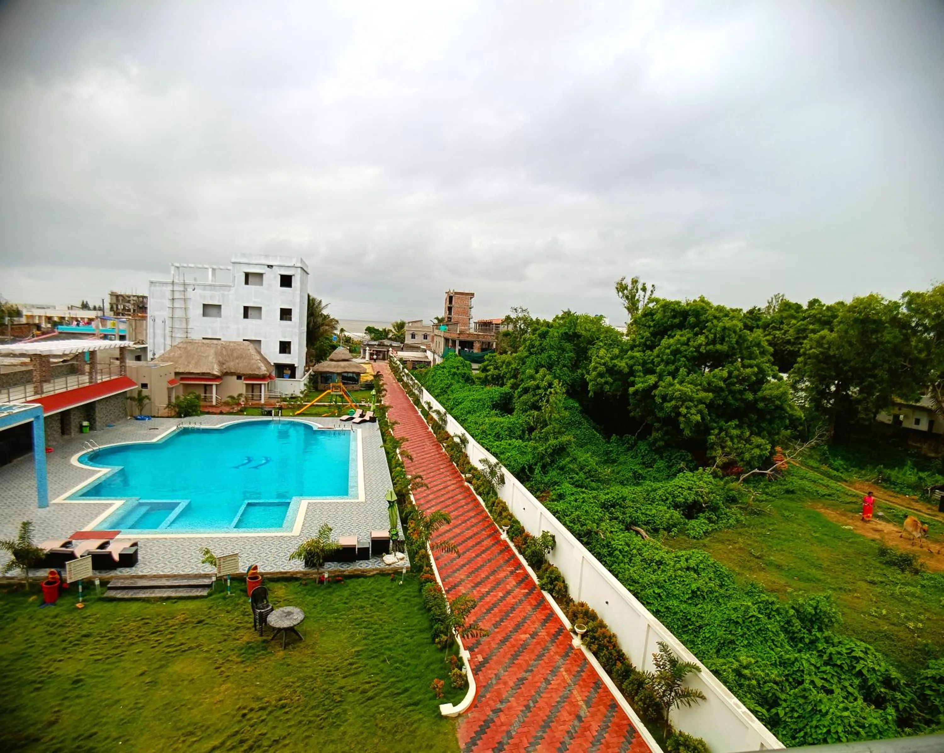 Day in Shinjini Resort