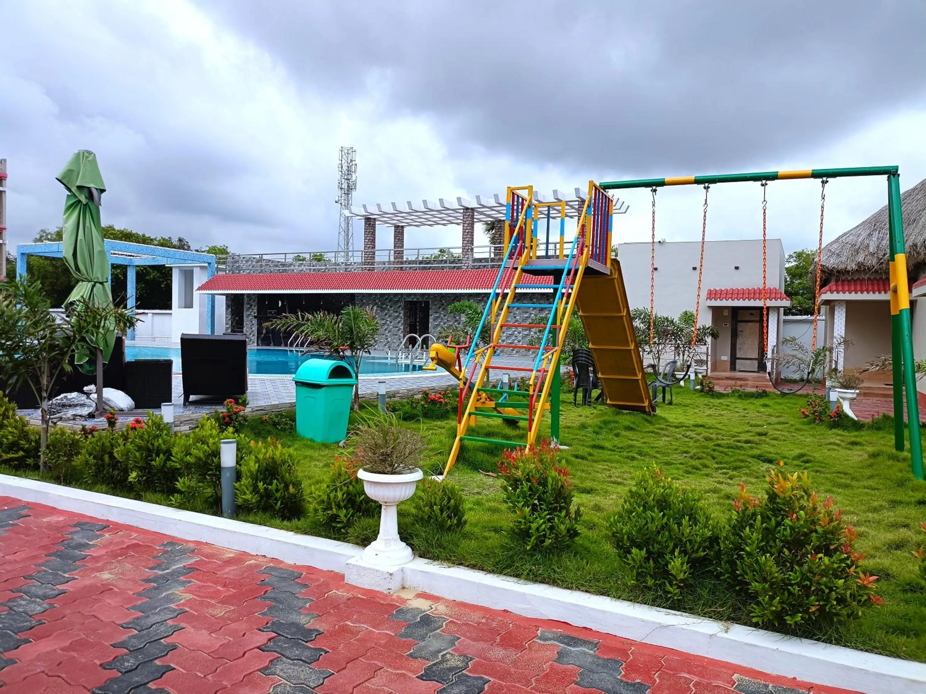 Day in Shinjini Resort